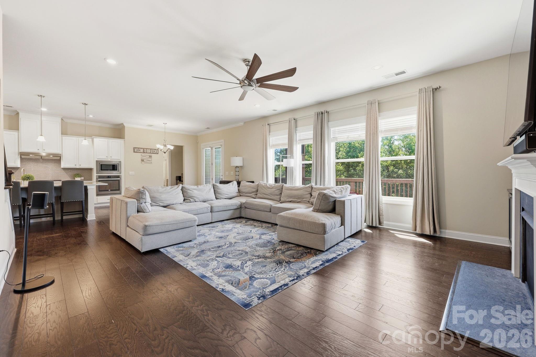 16306 Nicodemus Lane — Huntersville