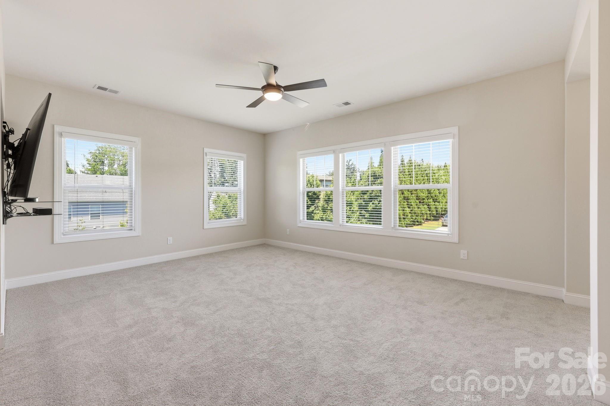 16306 Nicodemus Lane — Huntersville