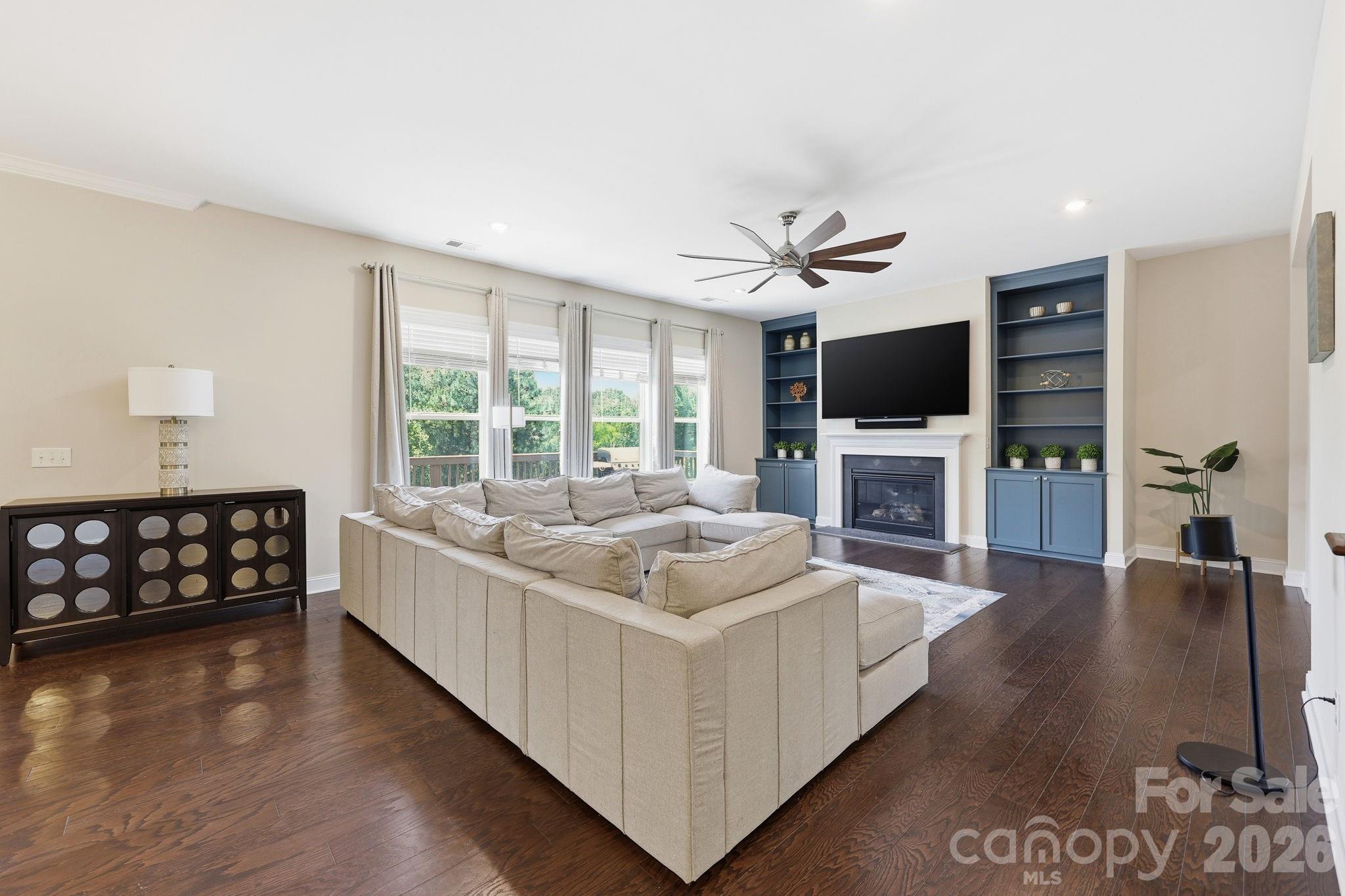 16306 Nicodemus Lane — Huntersville