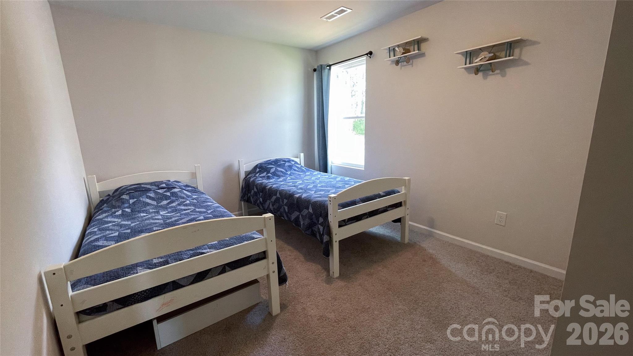 1563 Catskill Way — Newton