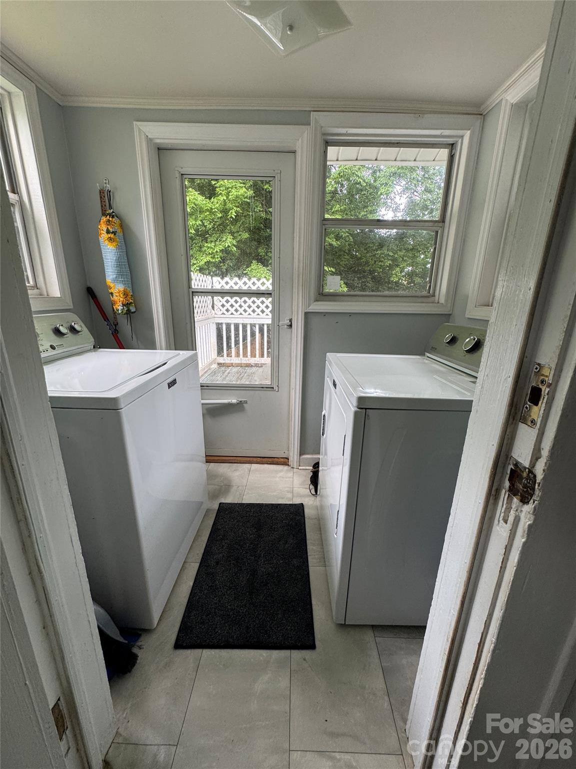 204 E Hargrave Street — Wadesboro