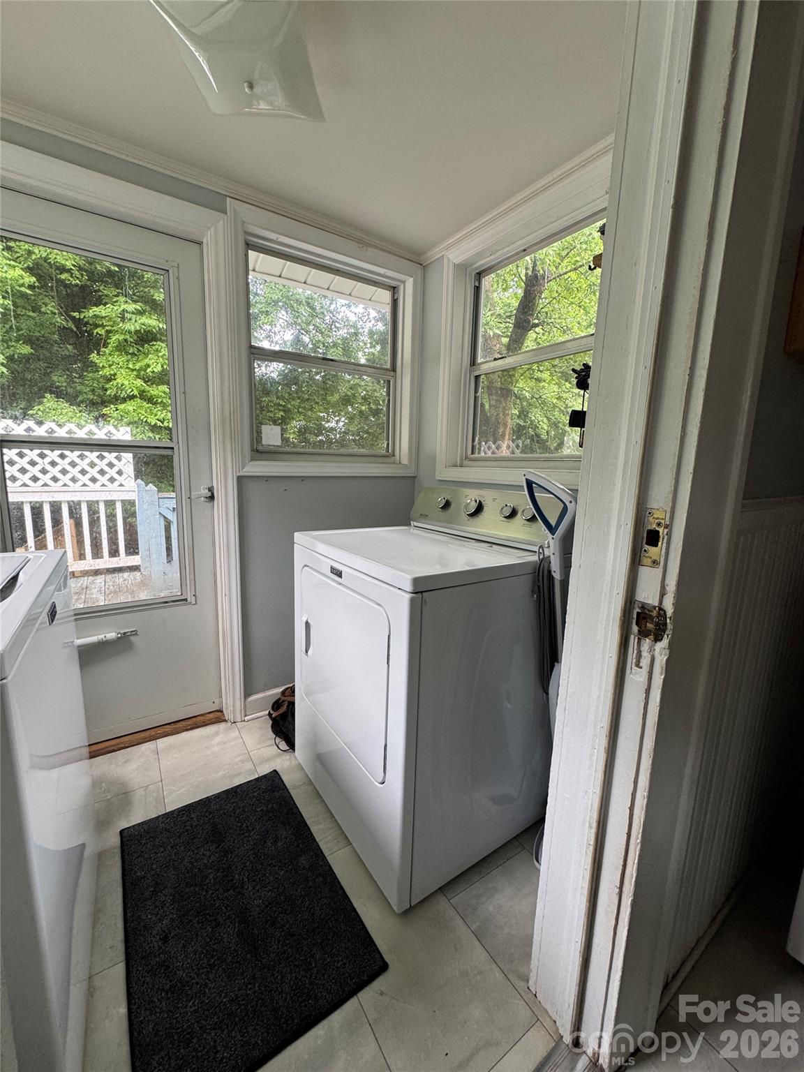 204 E Hargrave Street — Wadesboro