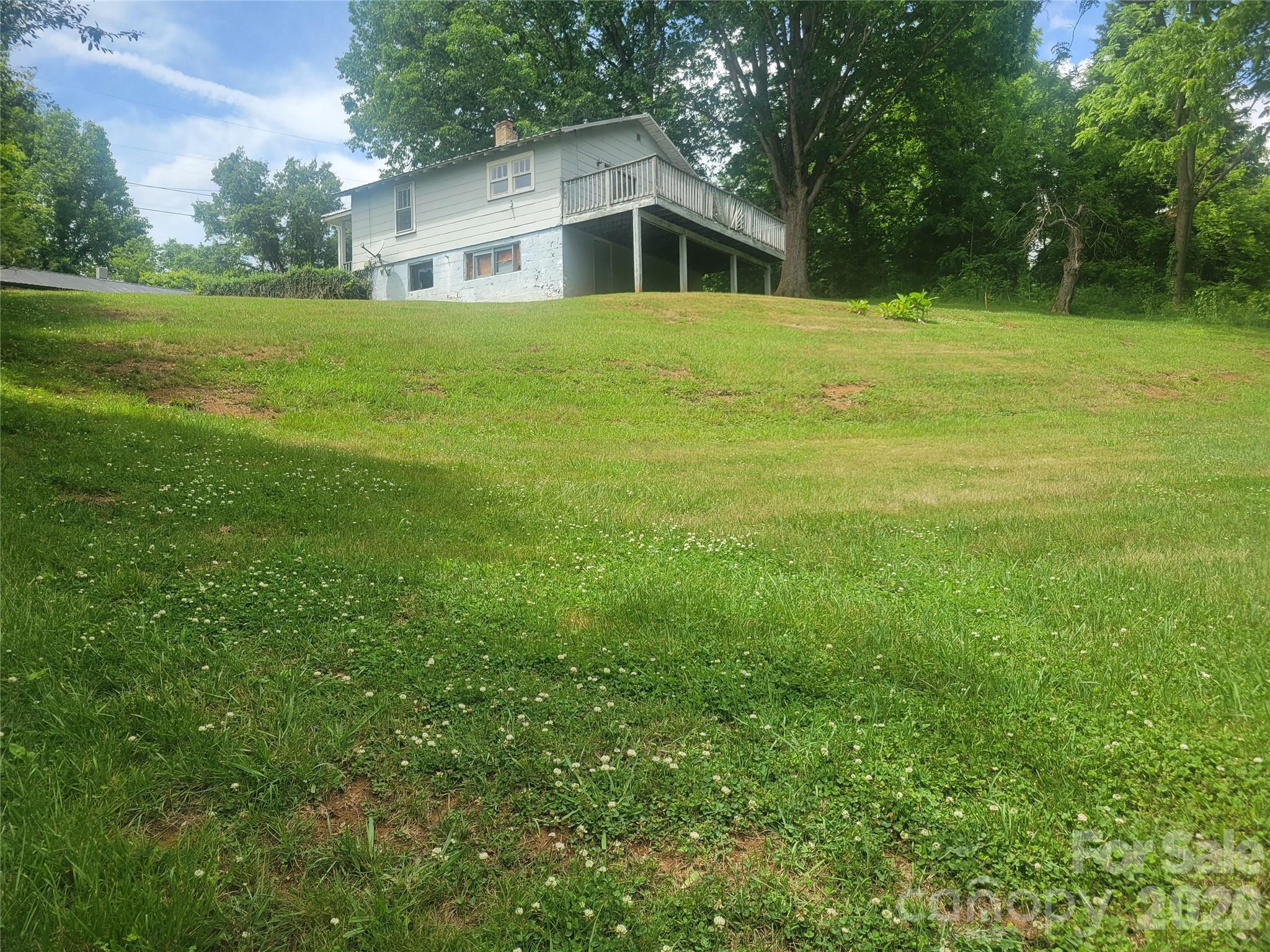170 Ray Street — Waynesville