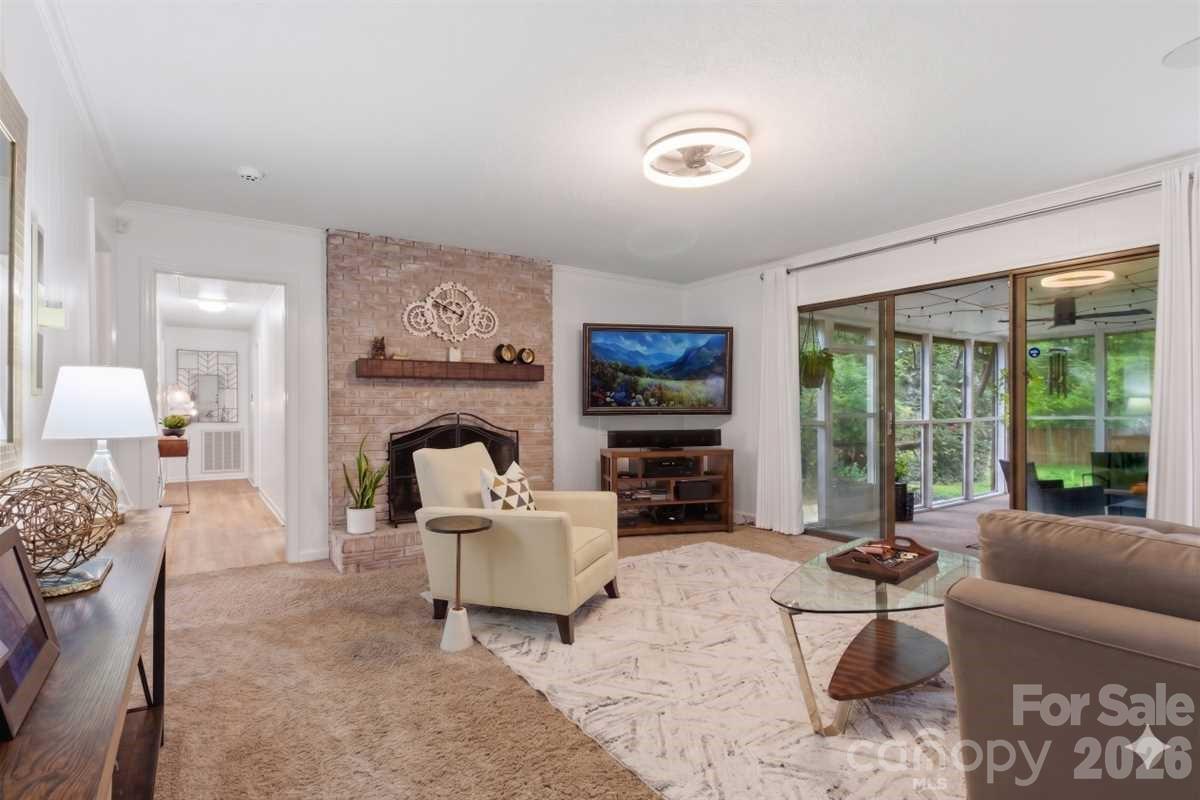 2728 India Hook Road — Rock Hill