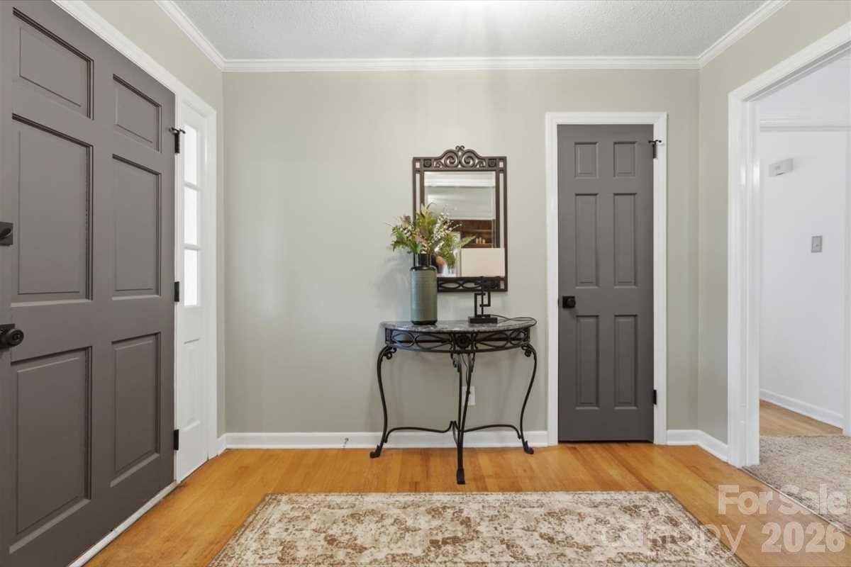 2728 India Hook Road — Rock Hill