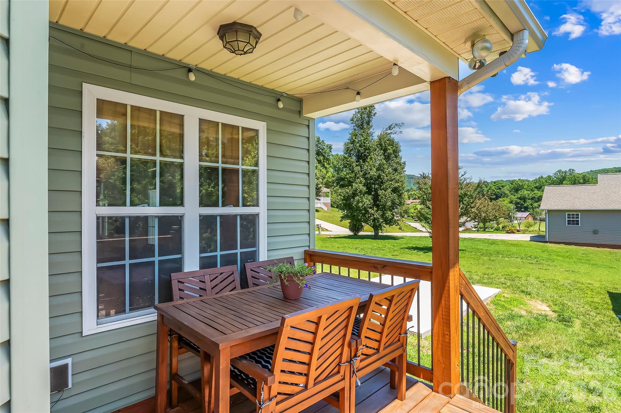 2103 Olde Pond Court SE — Hudson