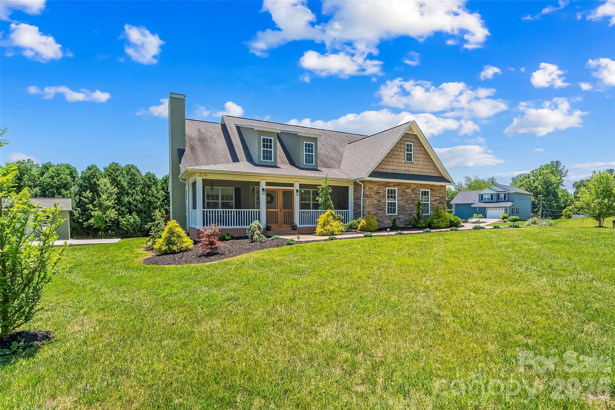2103 Olde Pond Court SE — Hudson