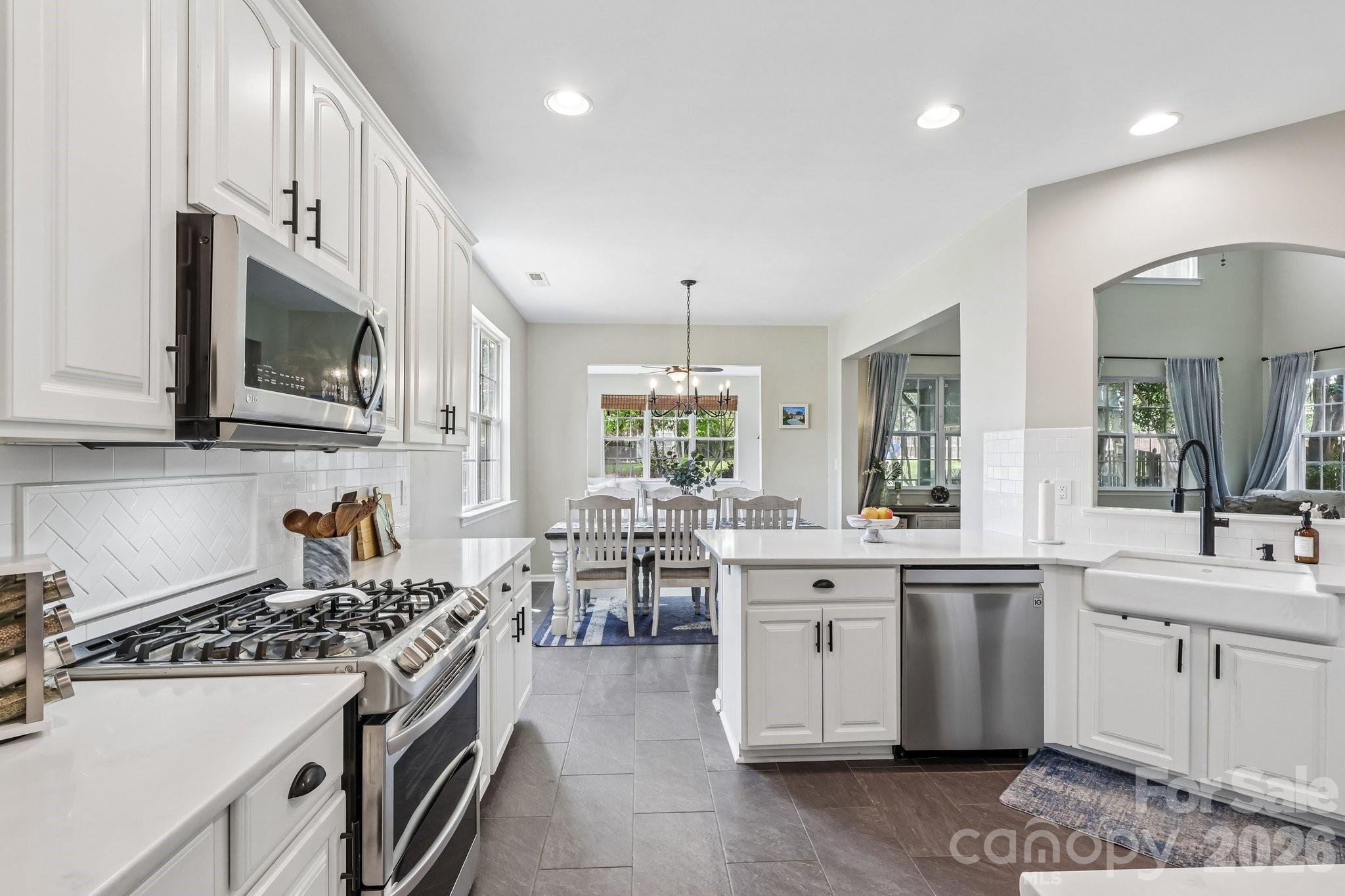 13713 Delstone Drive — Huntersville