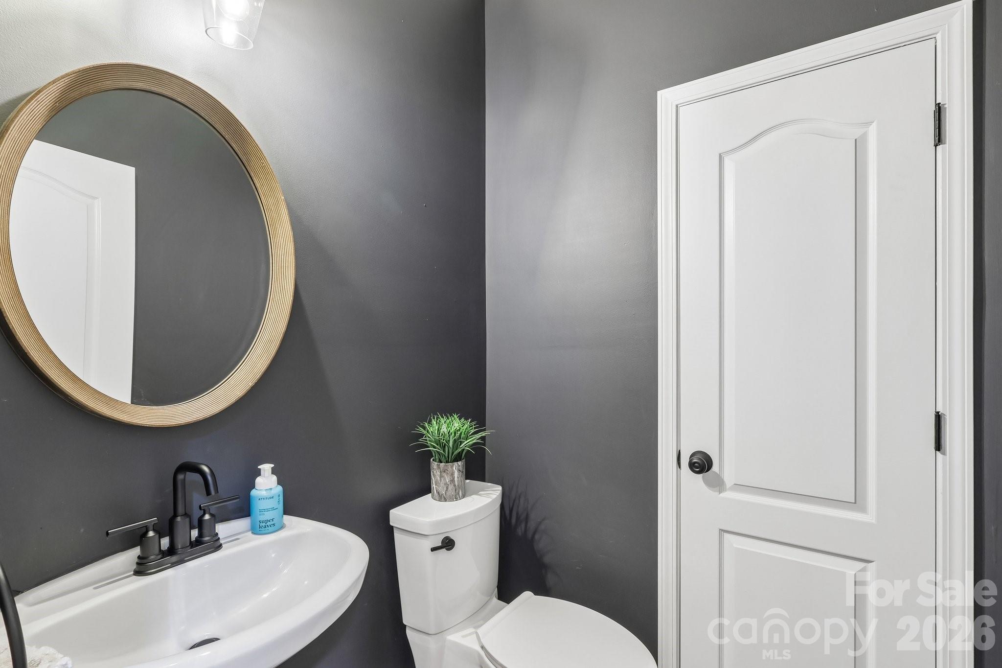 13713 Delstone Drive — Huntersville