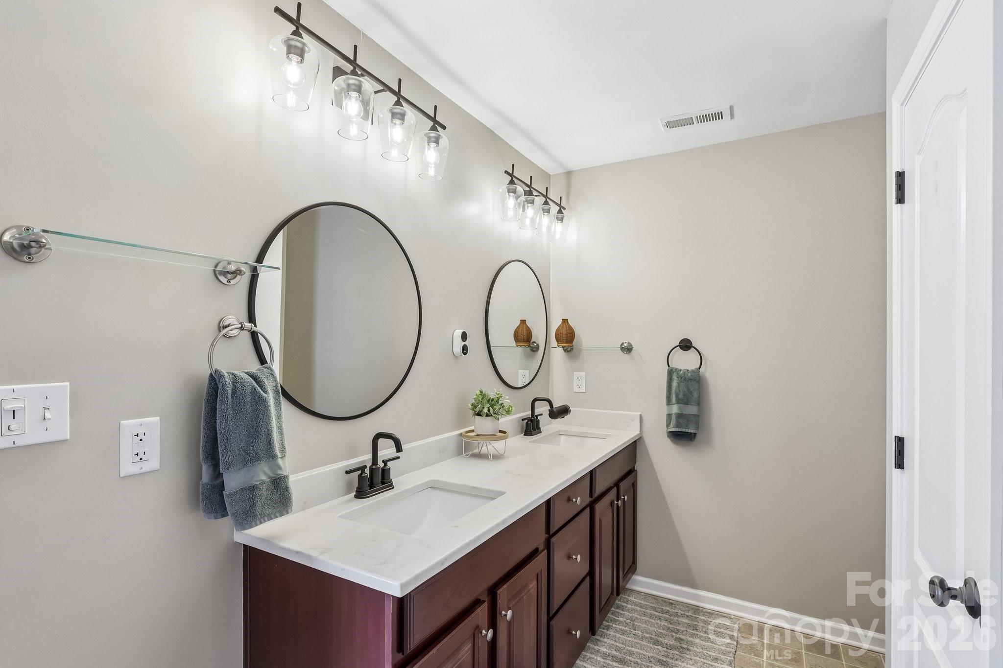 13713 Delstone Drive — Huntersville