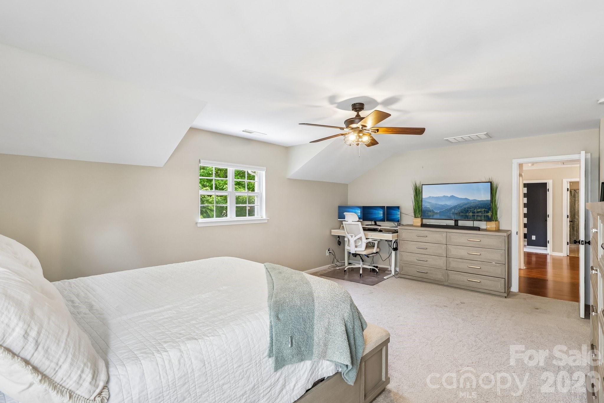 13713 Delstone Drive — Huntersville