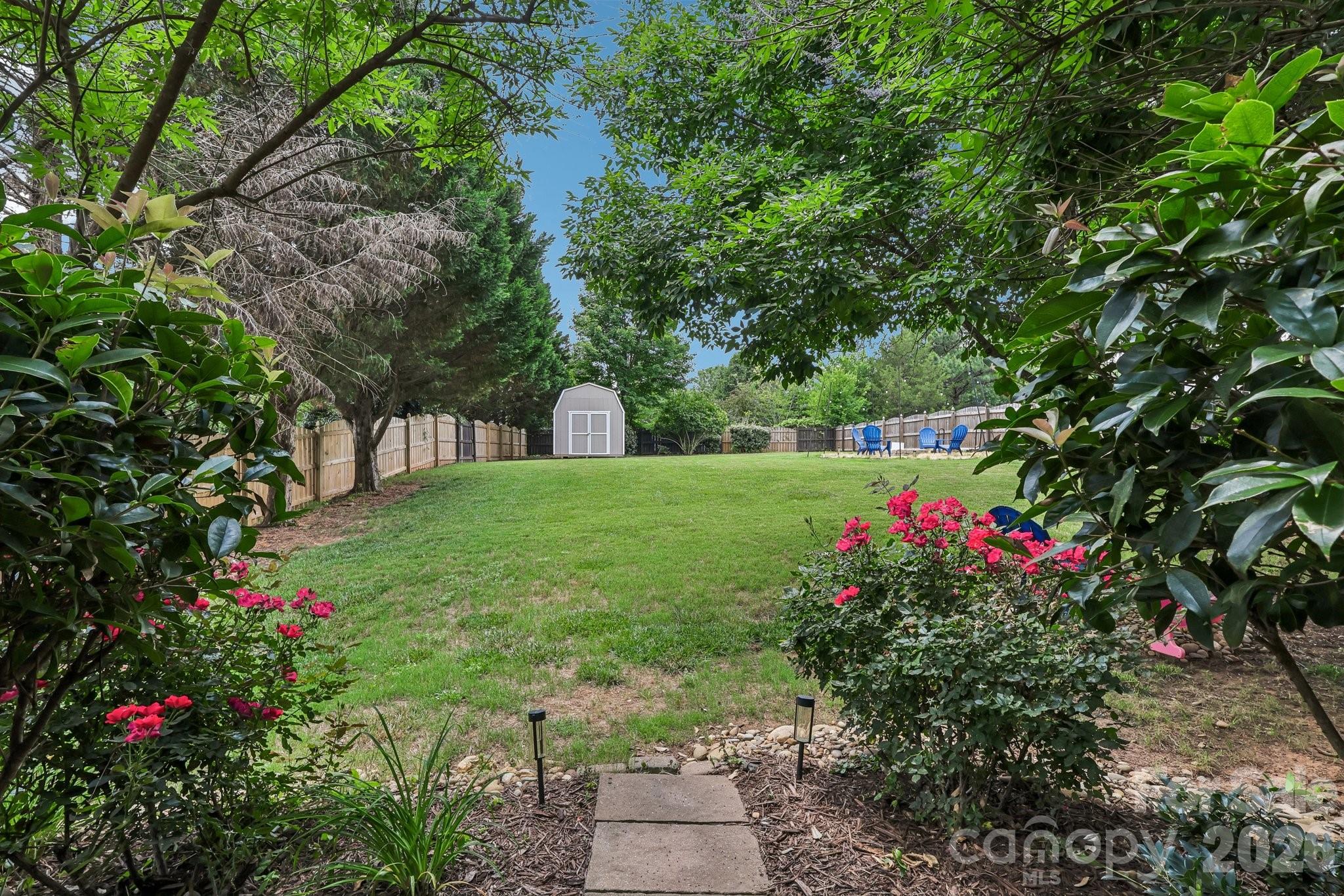 13713 Delstone Drive — Huntersville