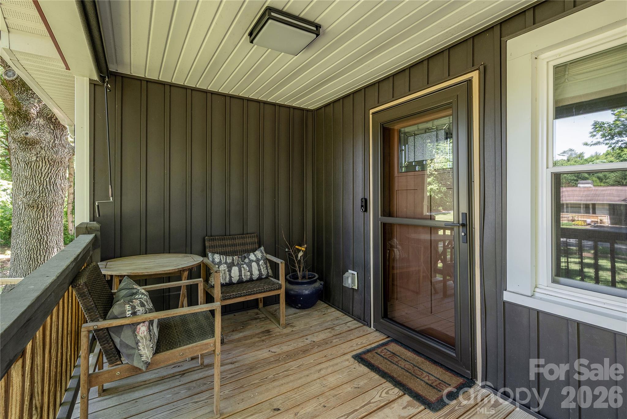 40 Dove Haven Lane — Hendersonville