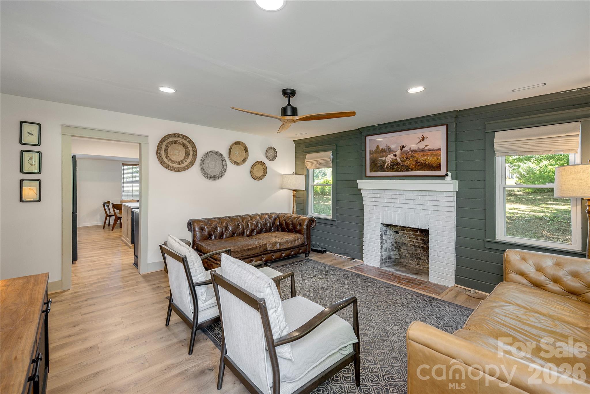 40 Dove Haven Lane — Hendersonville