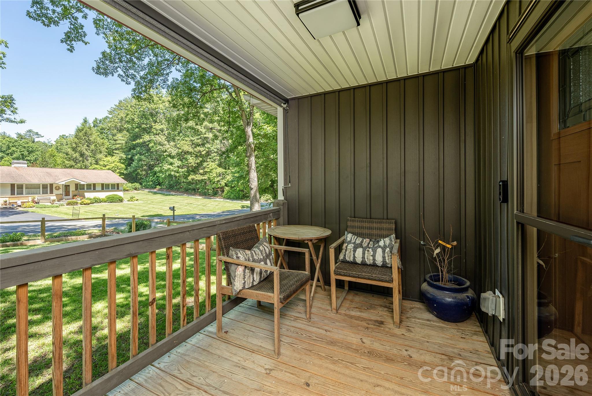40 Dove Haven Lane — Hendersonville