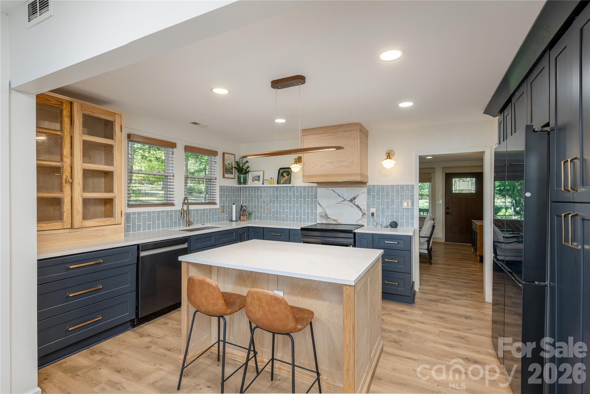 40 Dove Haven Lane — Hendersonville