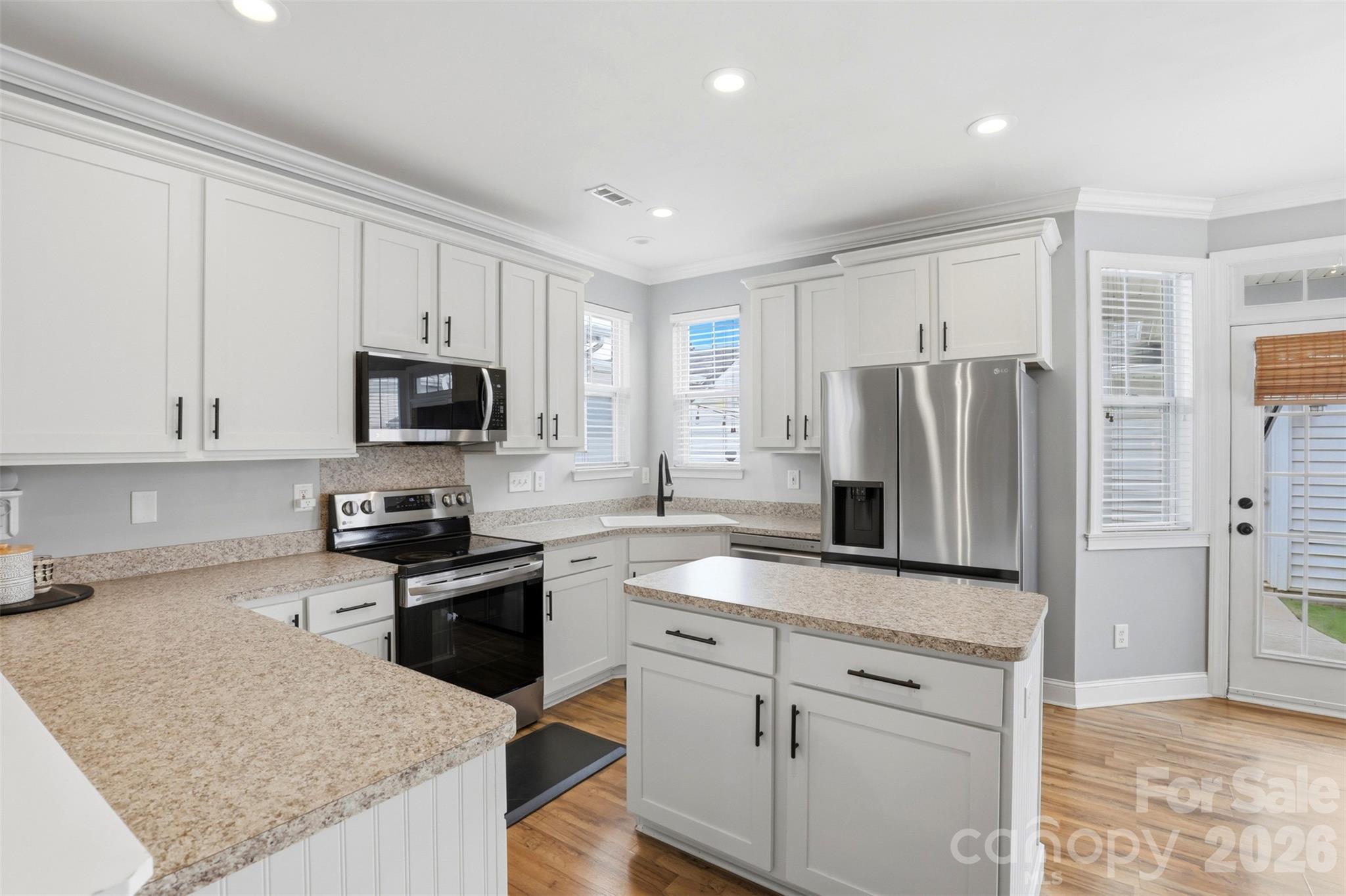 12213 Monteith Grove Drive — Huntersville