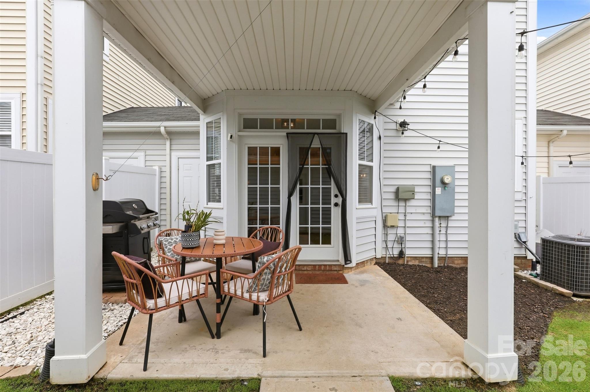 12213 Monteith Grove Drive — Huntersville