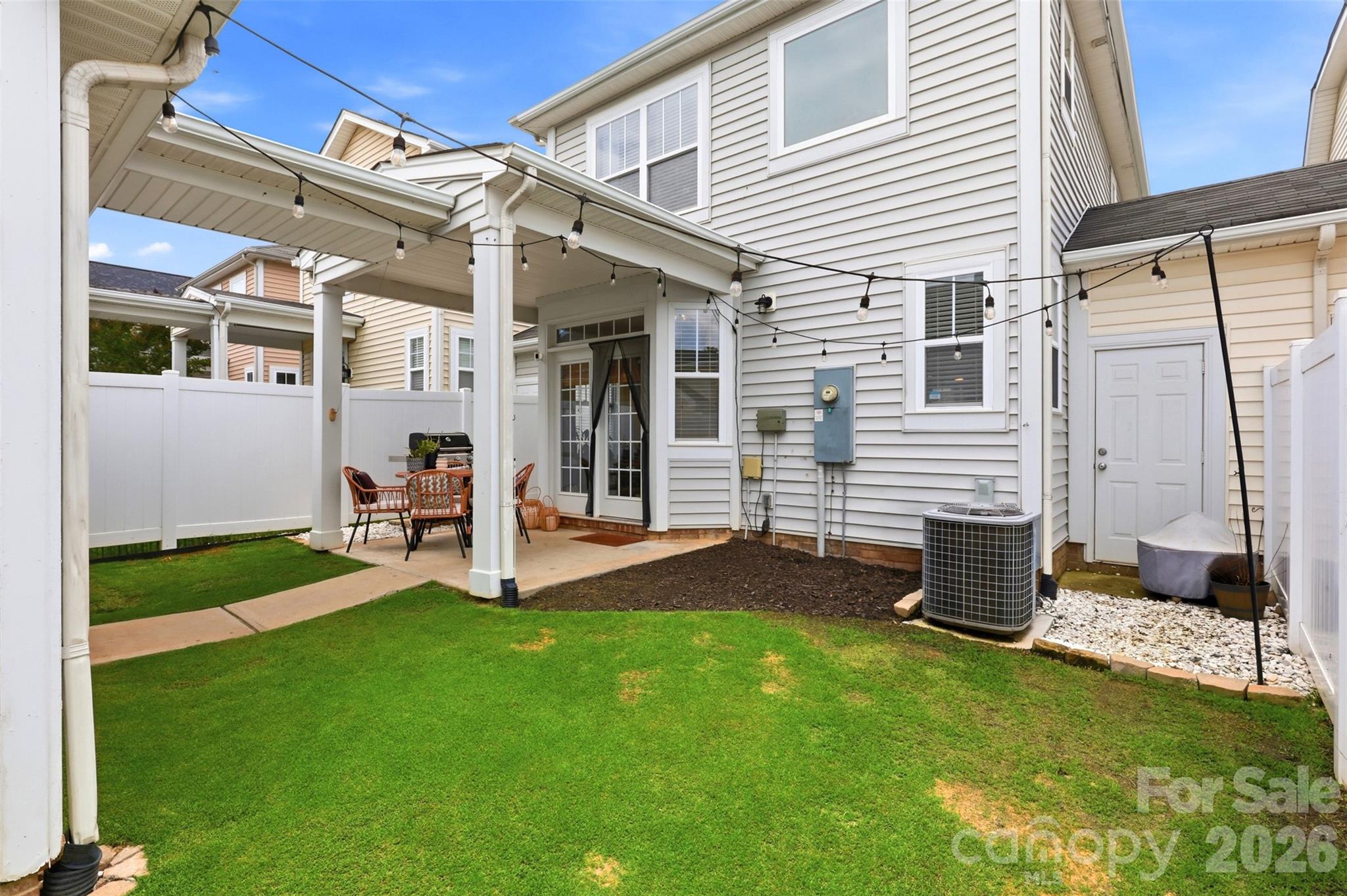 12213 Monteith Grove Drive — Huntersville