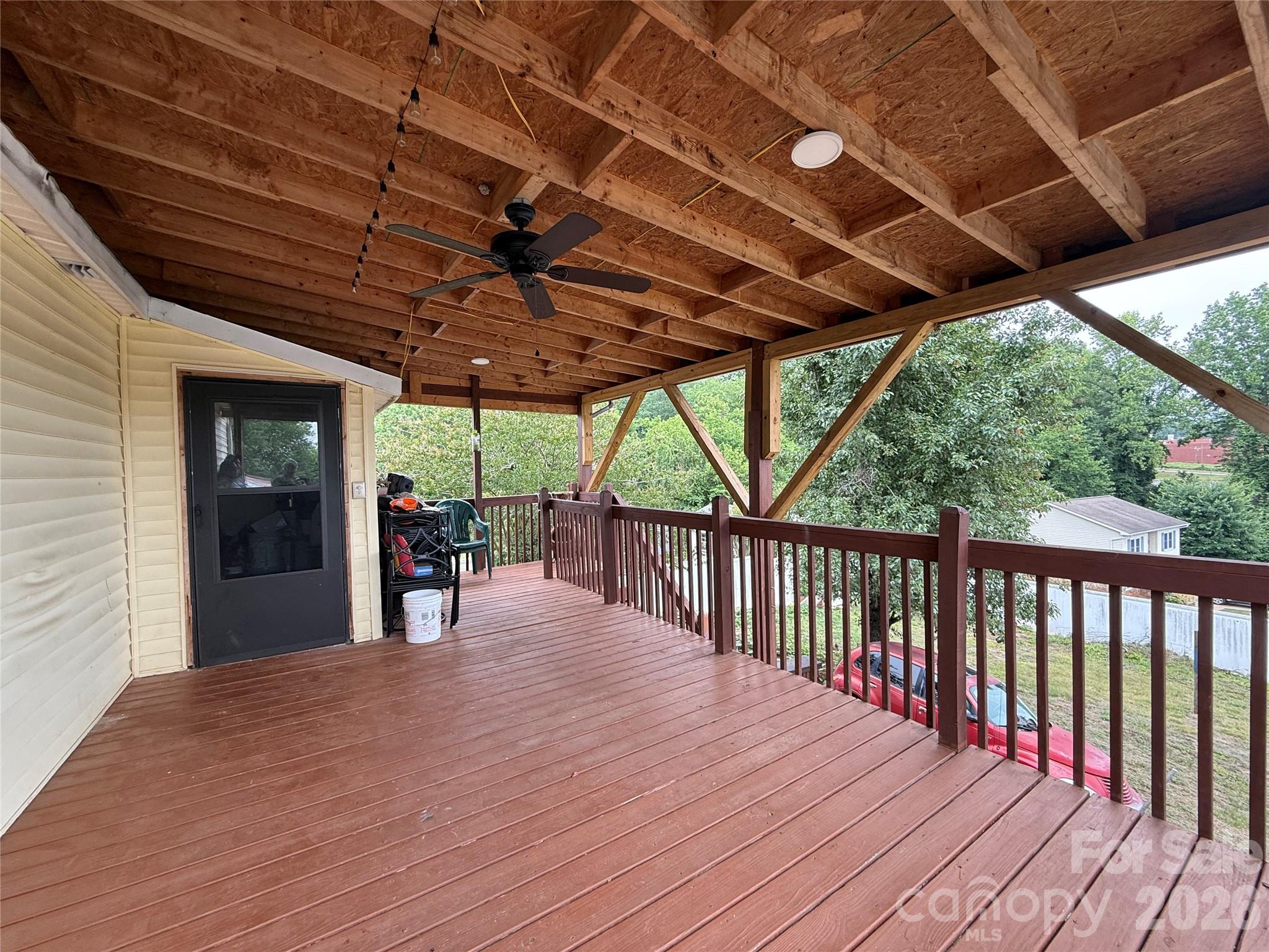 709 Dixie Avenue NW — Valdese