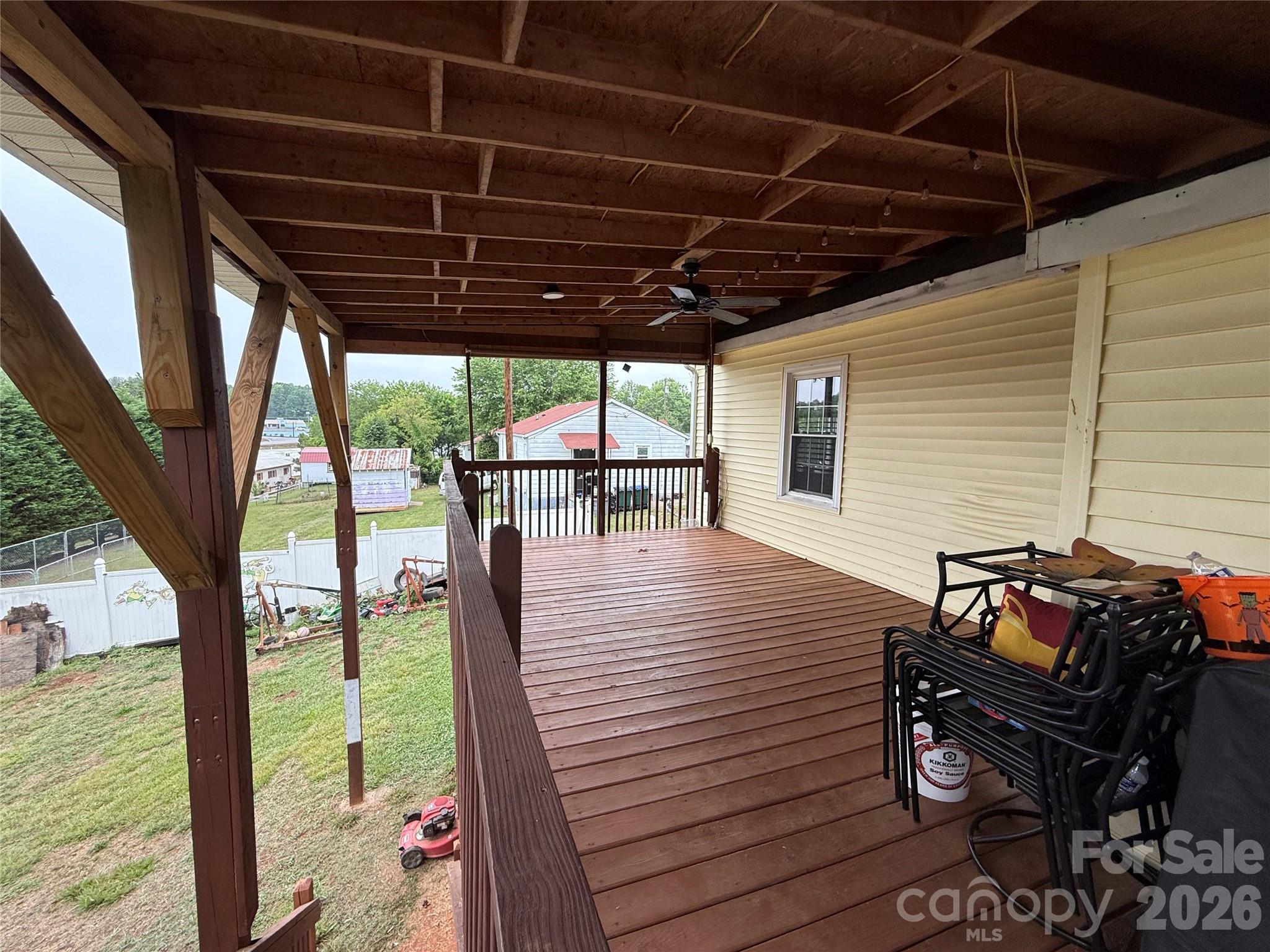 709 Dixie Avenue NW — Valdese