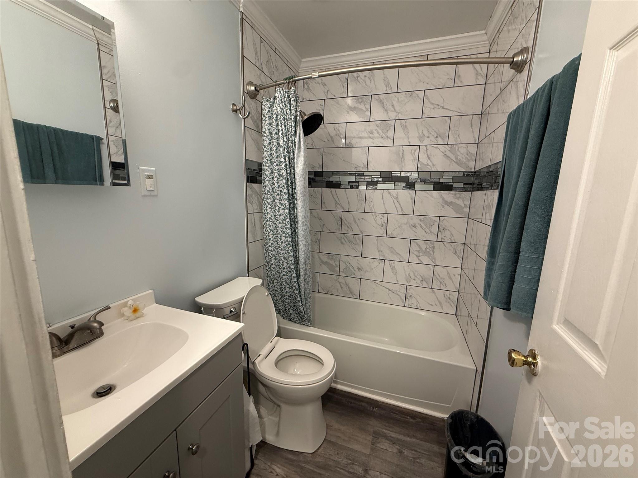709 Dixie Avenue NW — Valdese
