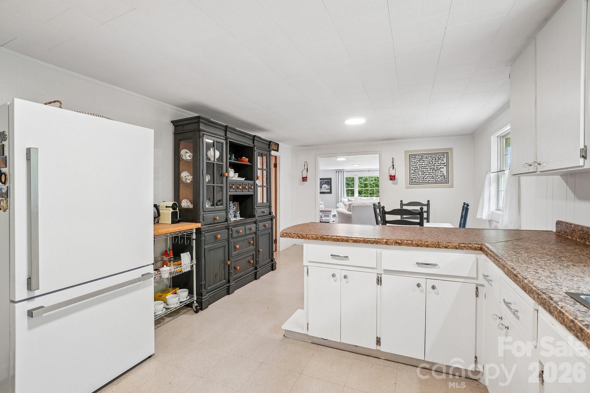 434 Dovers Branch Road — Burnsville
