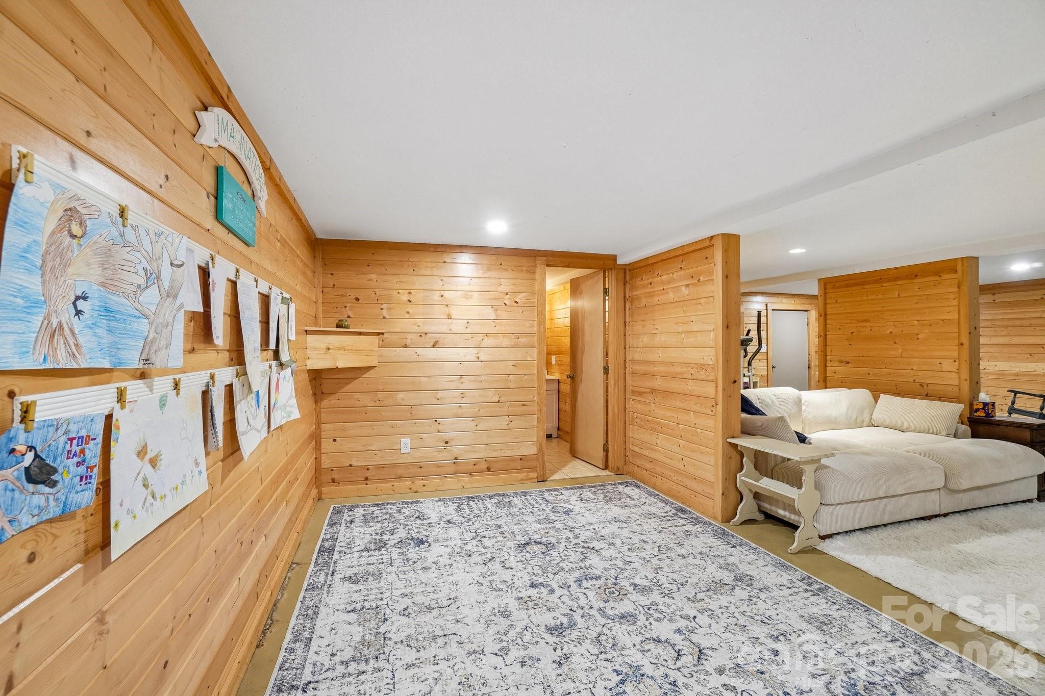 434 Dovers Branch Road — Burnsville