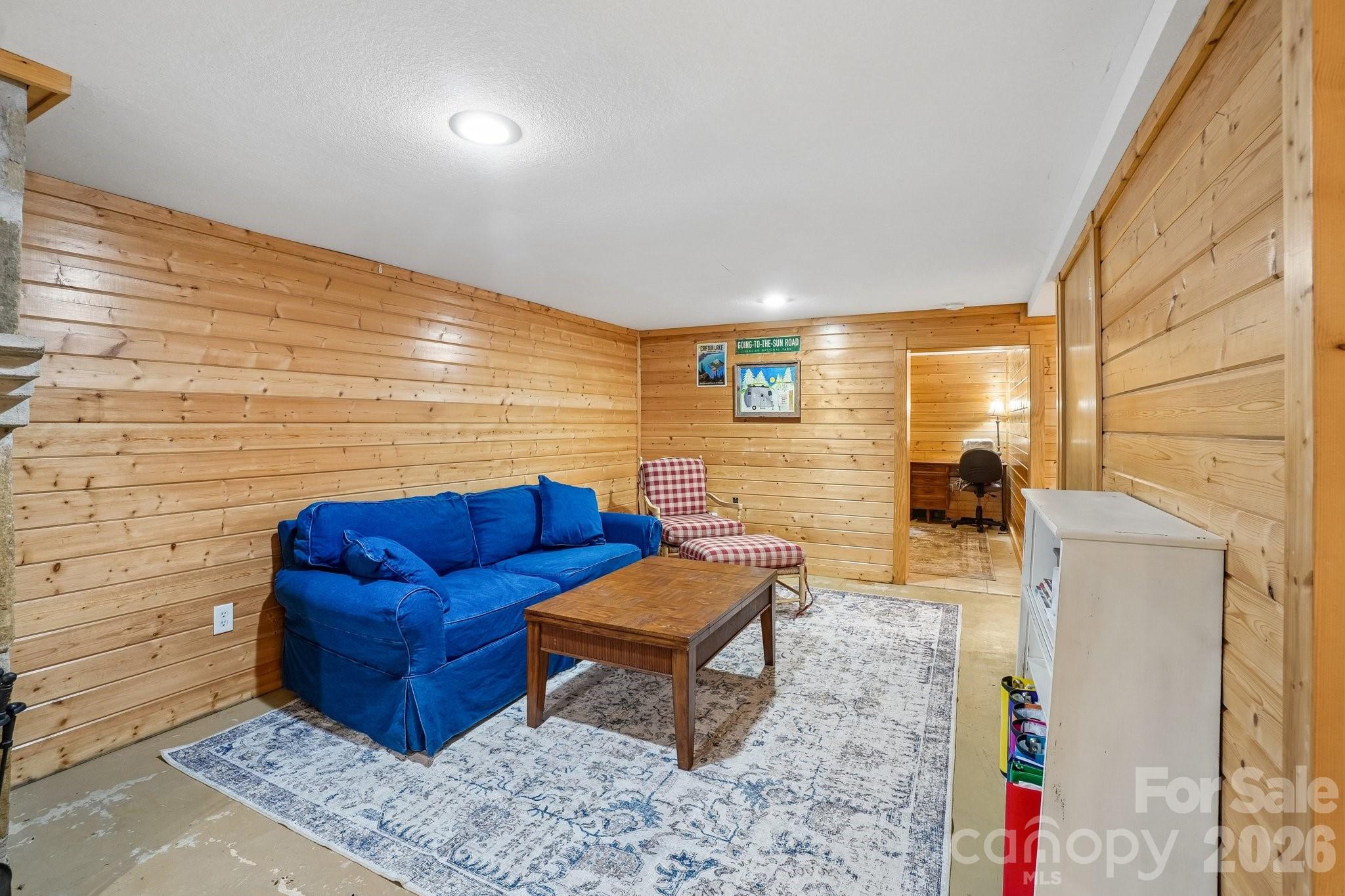 434 Dovers Branch Road — Burnsville