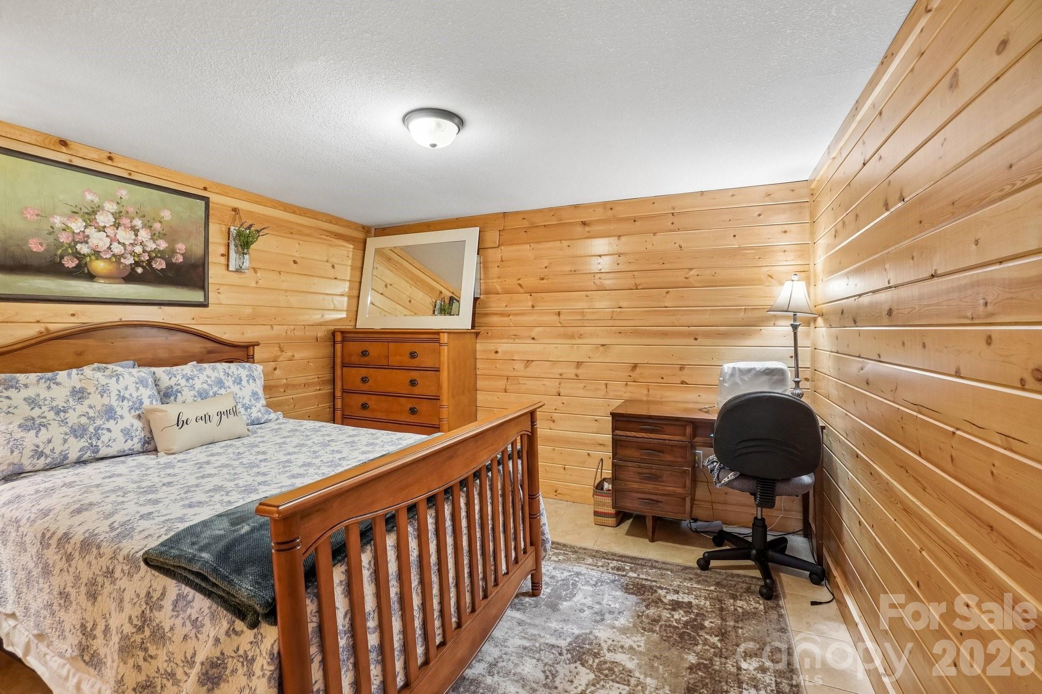 434 Dovers Branch Road — Burnsville