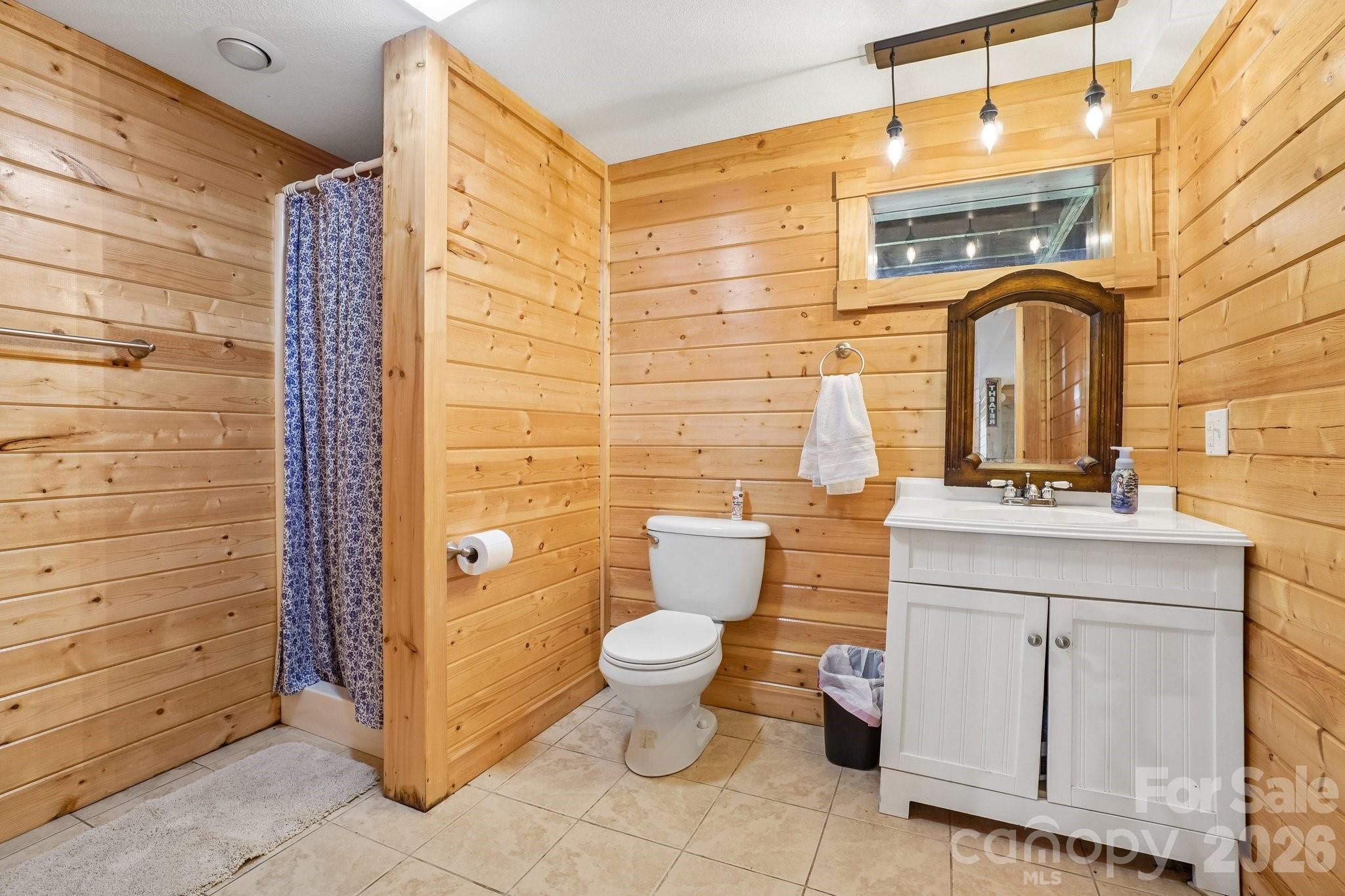 434 Dovers Branch Road — Burnsville