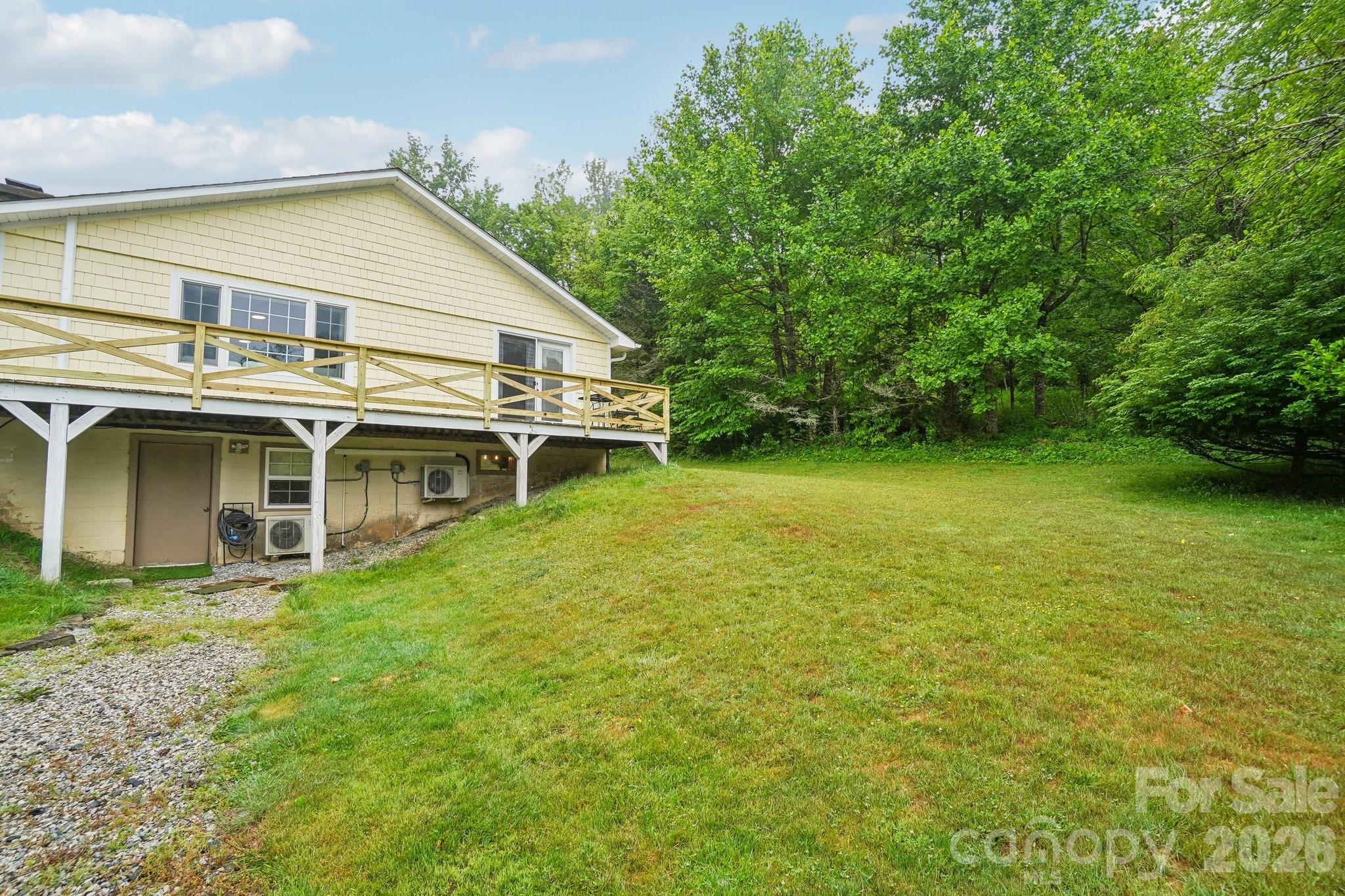 434 Dovers Branch Road — Burnsville