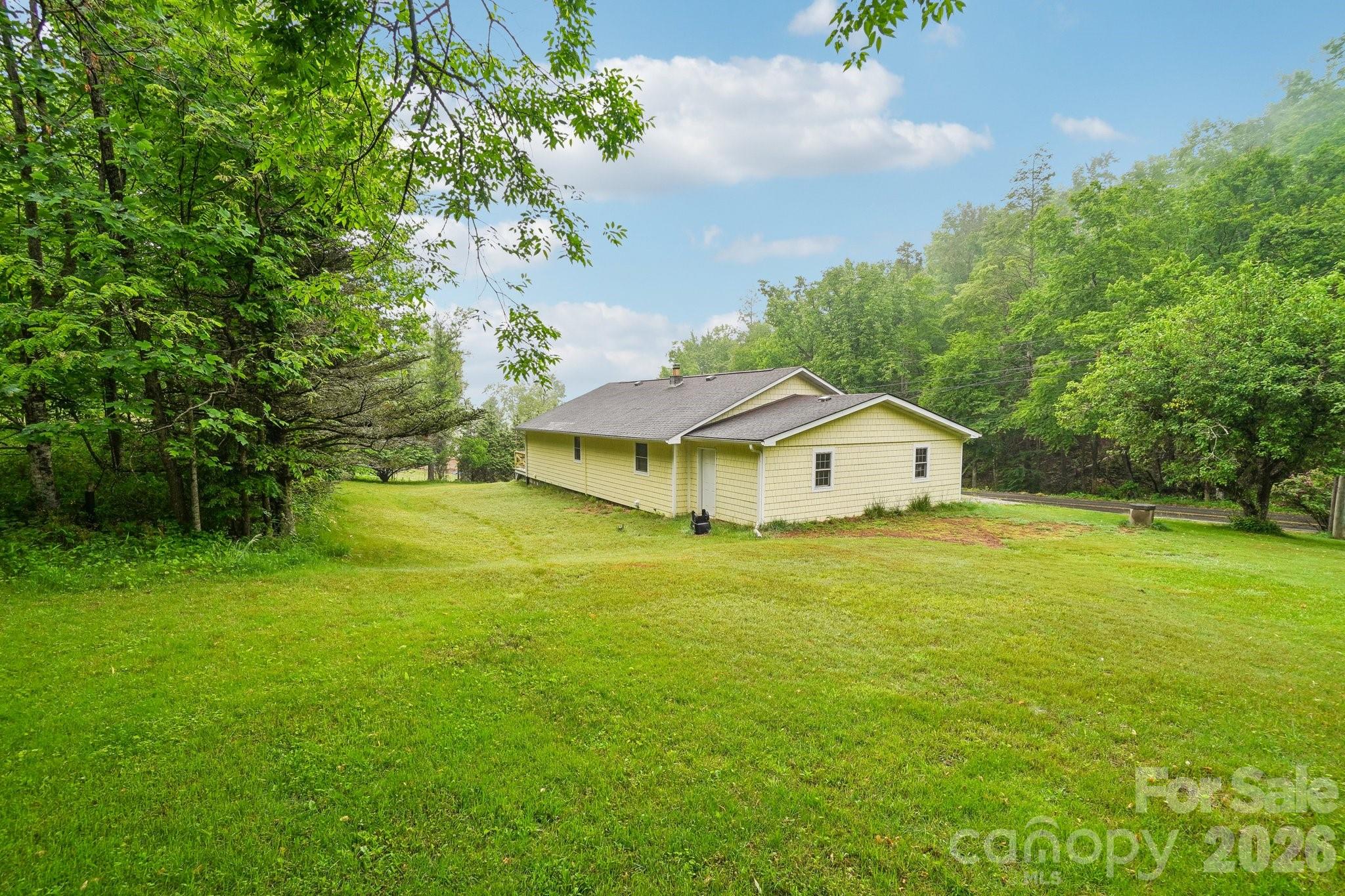 434 Dovers Branch Road — Burnsville