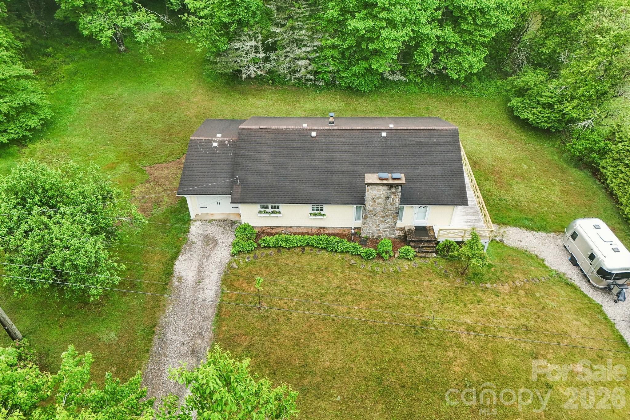 434 Dovers Branch Road — Burnsville