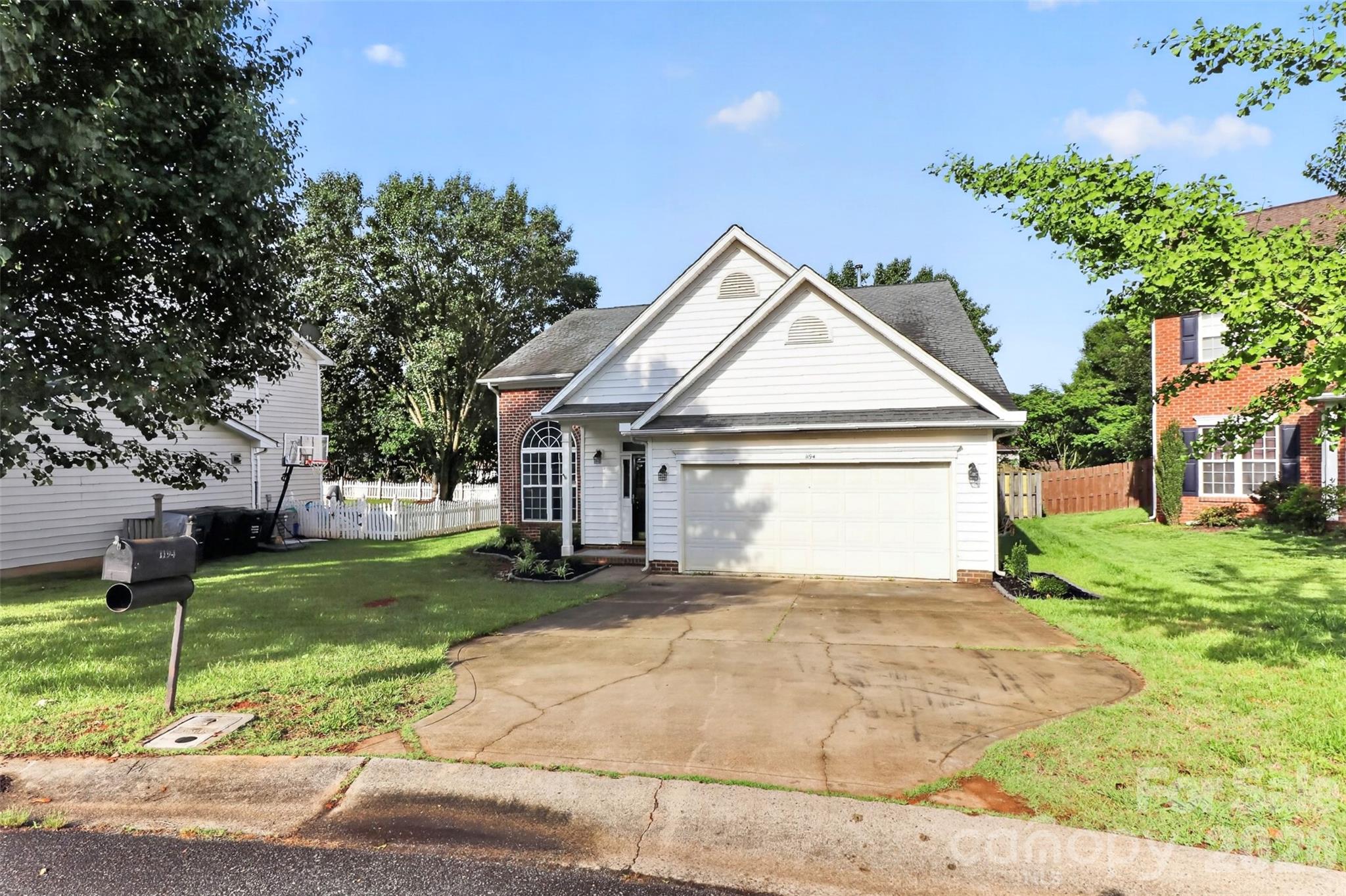 1194 Tufton Place NW — Concord
