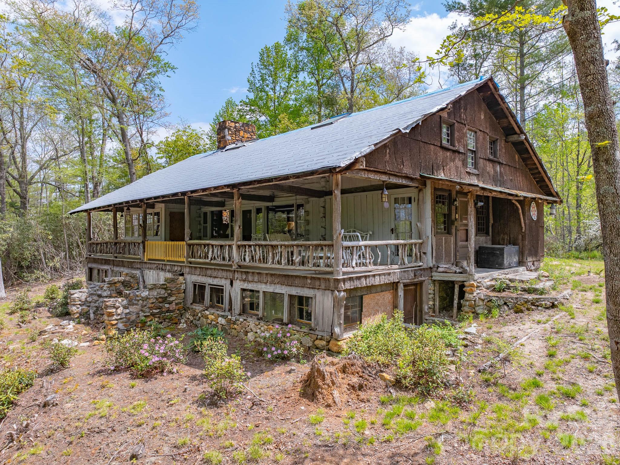 1971 Swiss Pine Lake Drive — Spruce Pine