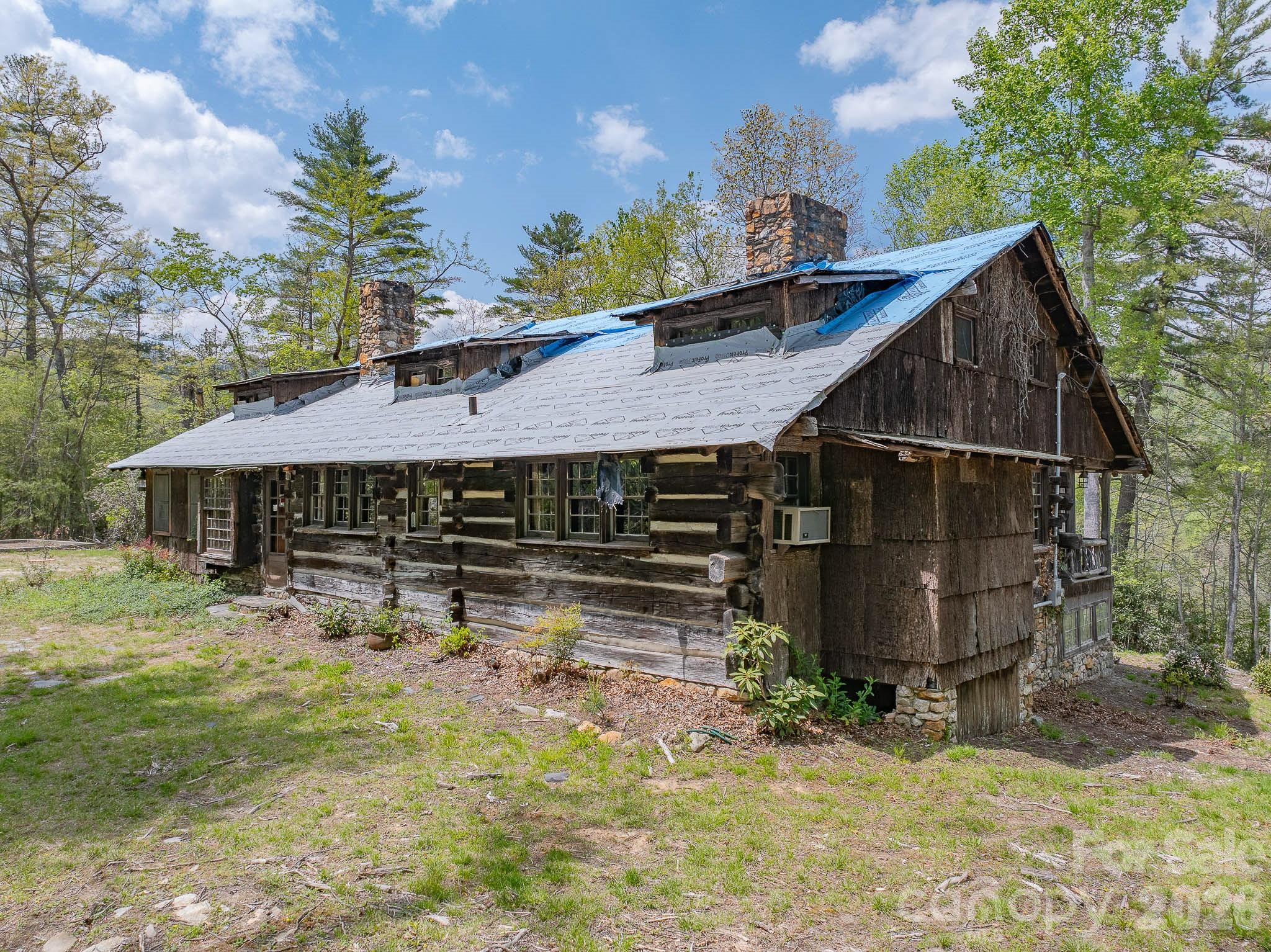 1971 Swiss Pine Lake Drive — Spruce Pine