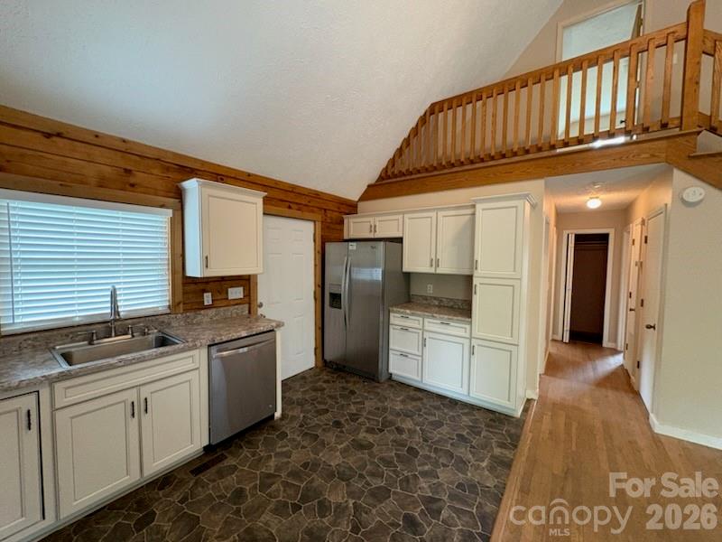 9064 Wildflower Lane — Newland