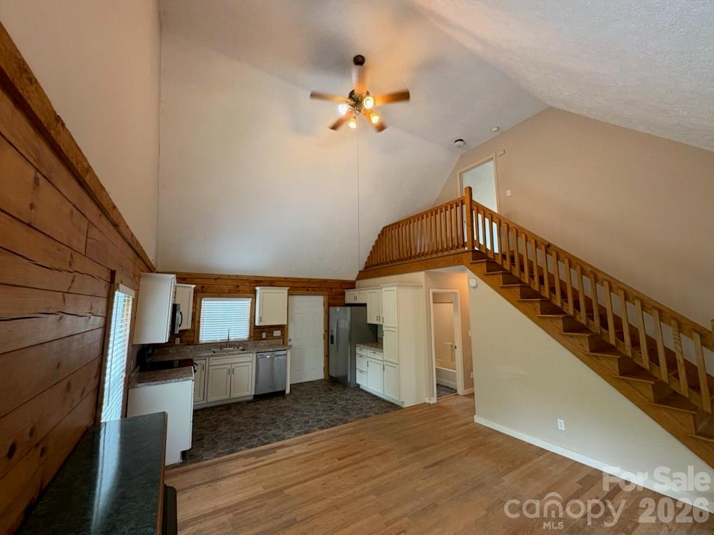 9064 Wildflower Lane — Newland