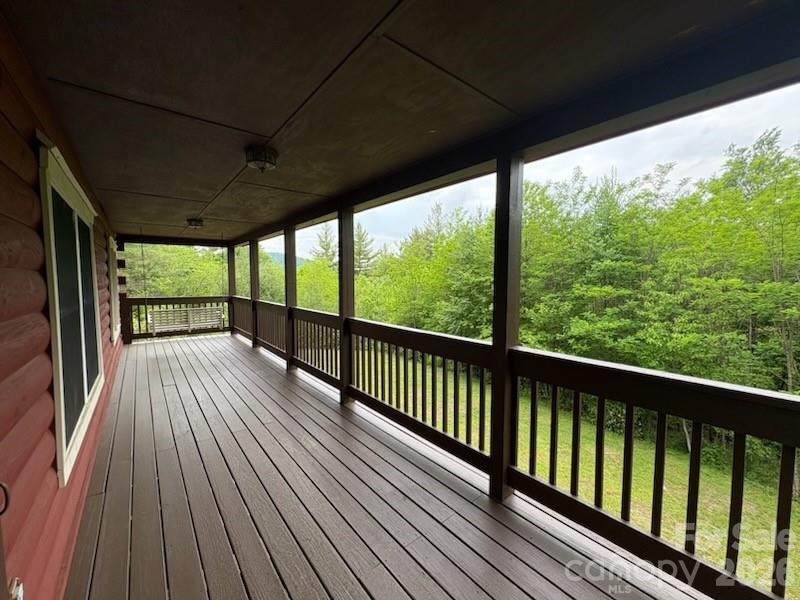 9064 Wildflower Lane — Newland