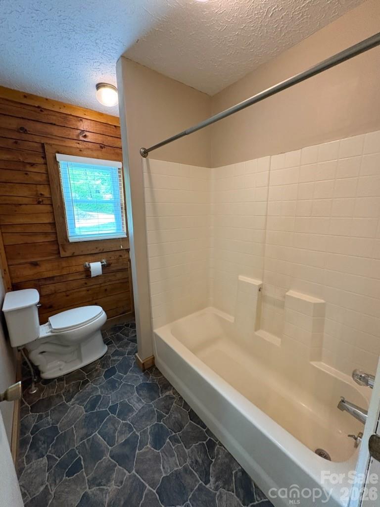 9064 Wildflower Lane — Newland
