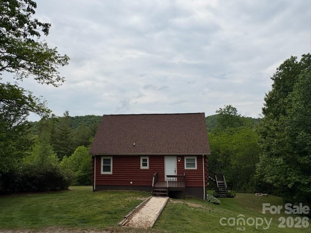 9064 Wildflower Lane — Newland