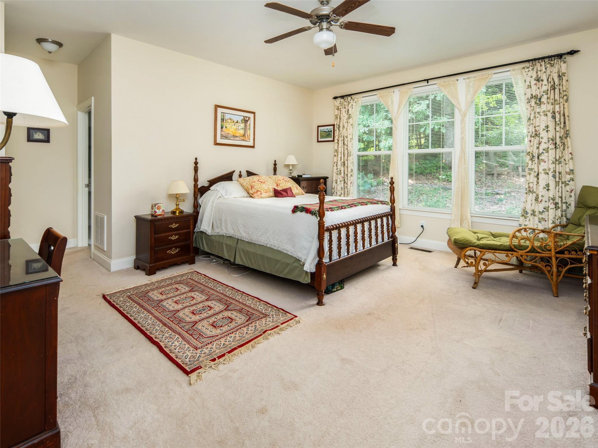 541 Welsh Partridge Circle — Biltmore Lake