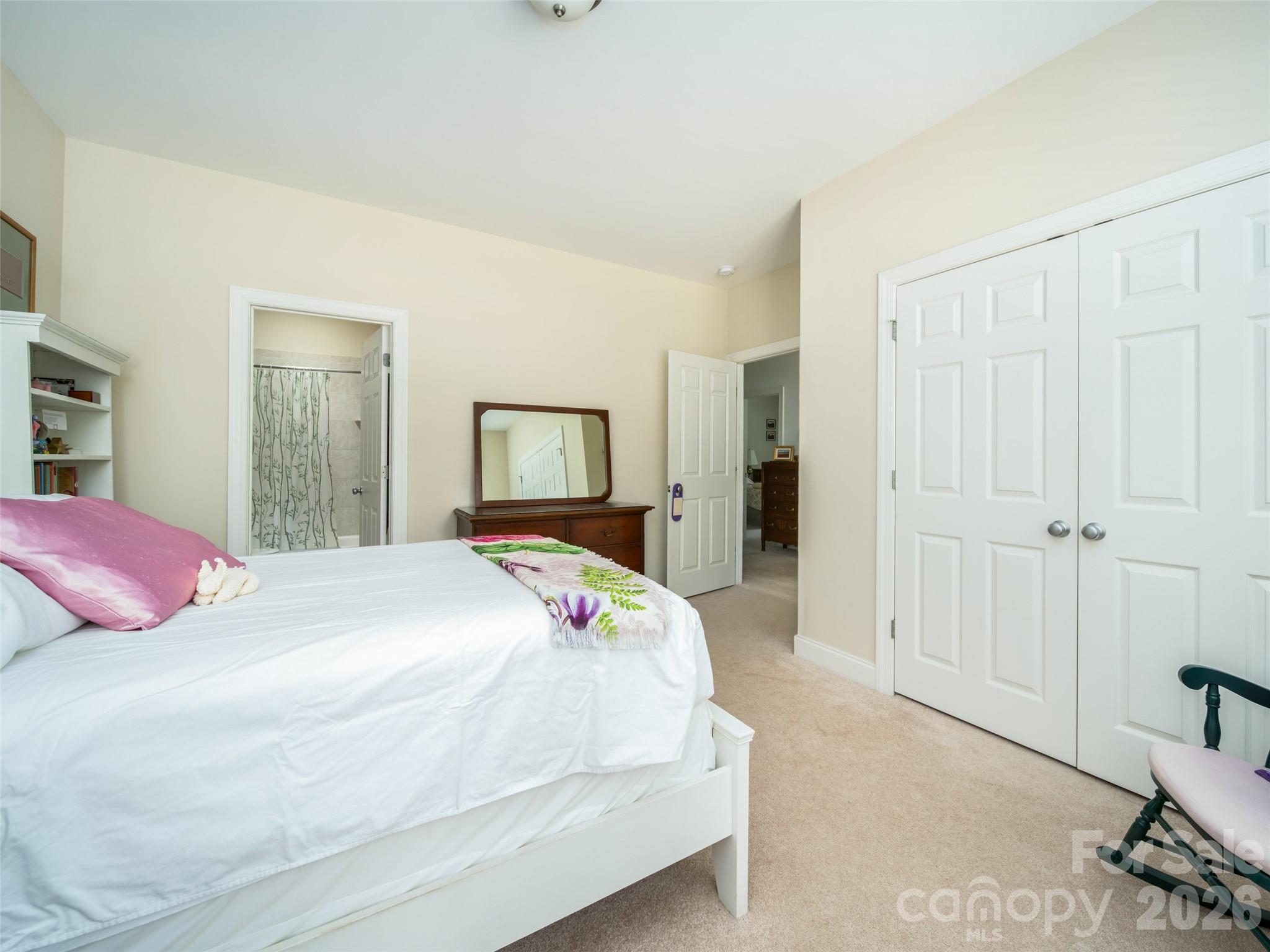 541 Welsh Partridge Circle — Biltmore Lake