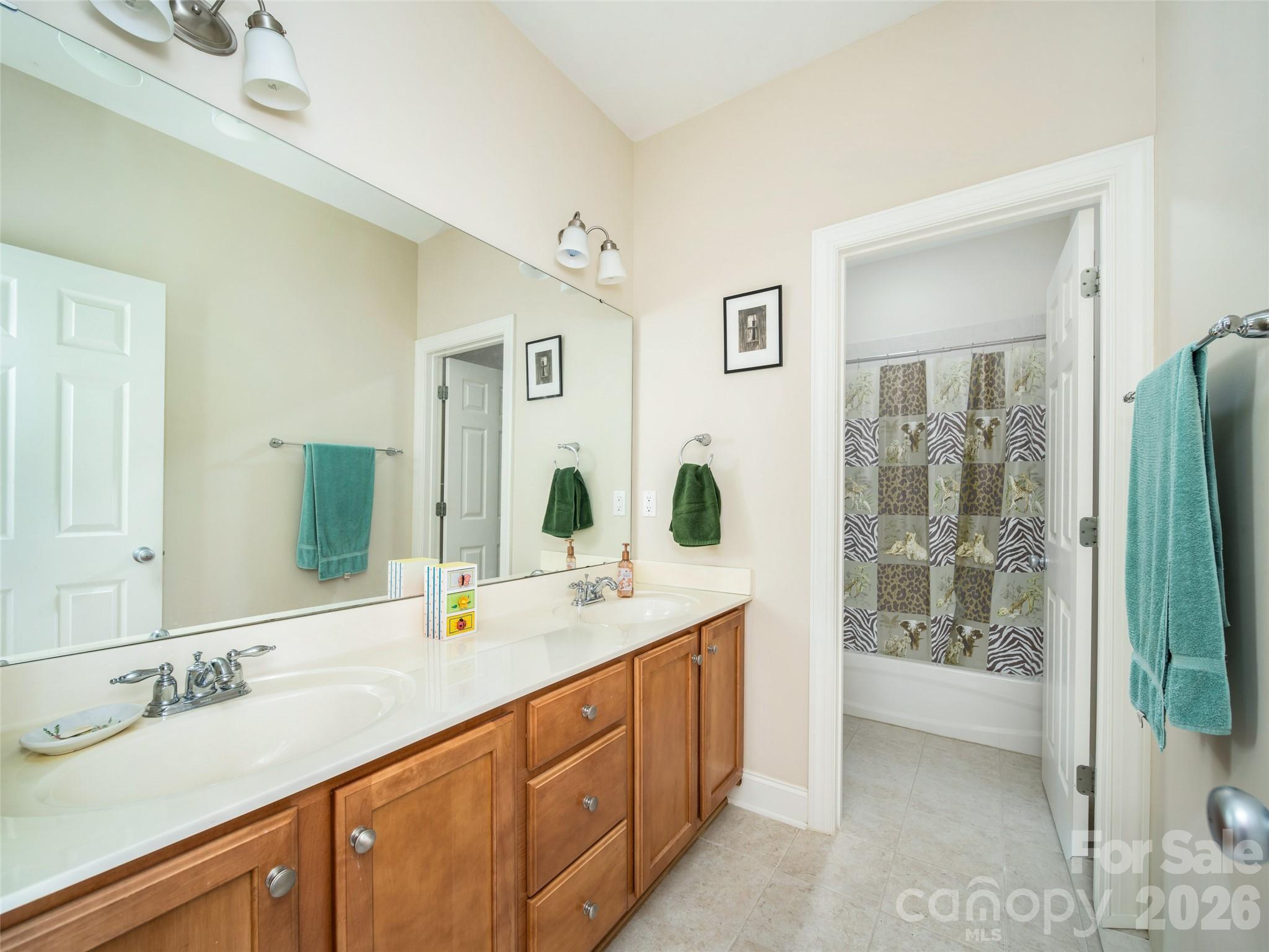 541 Welsh Partridge Circle — Biltmore Lake