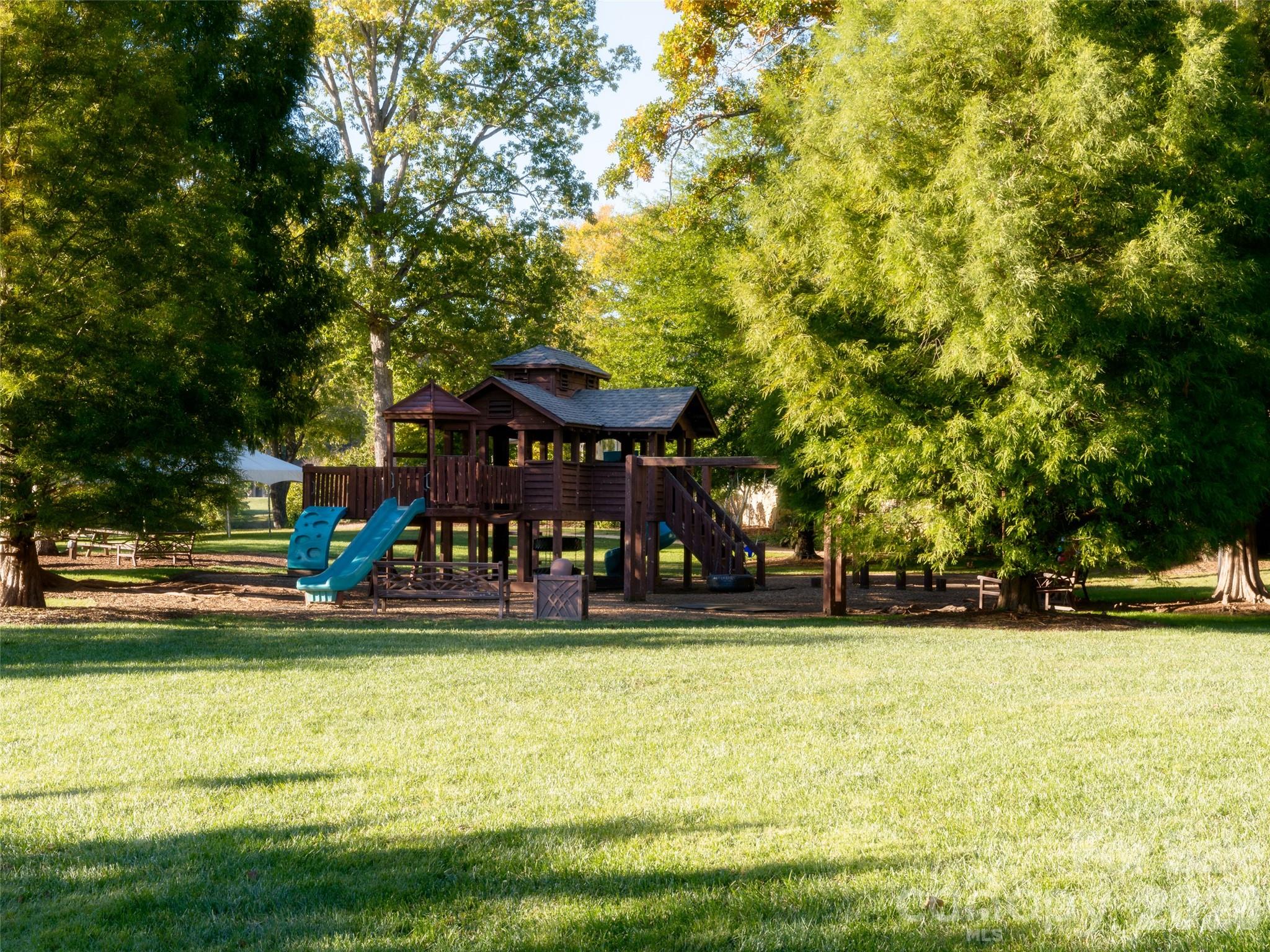 541 Welsh Partridge Circle — Biltmore Lake