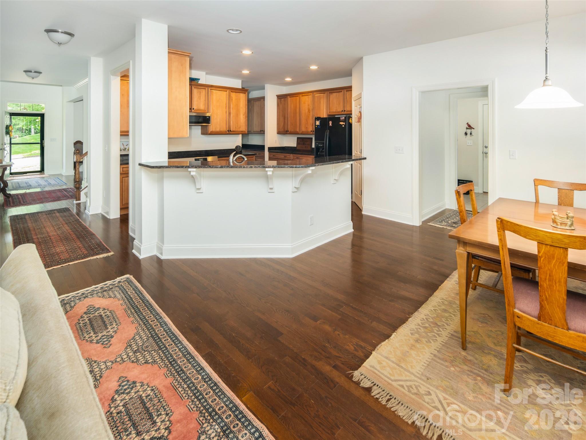 541 Welsh Partridge Circle — Biltmore Lake