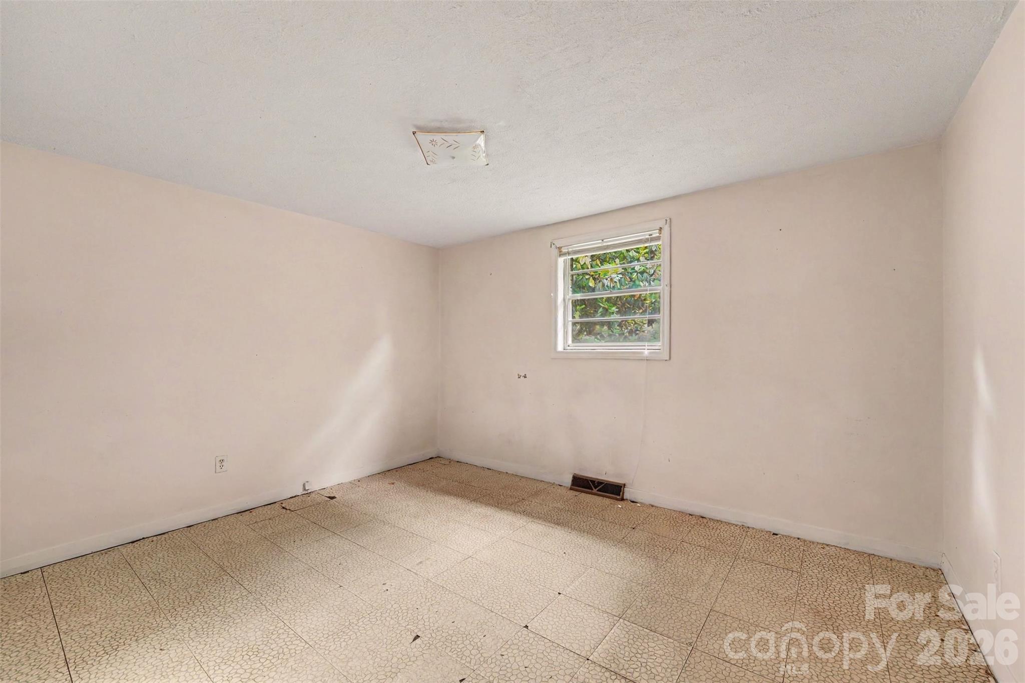 2871 Loviee Road — Lincolnton