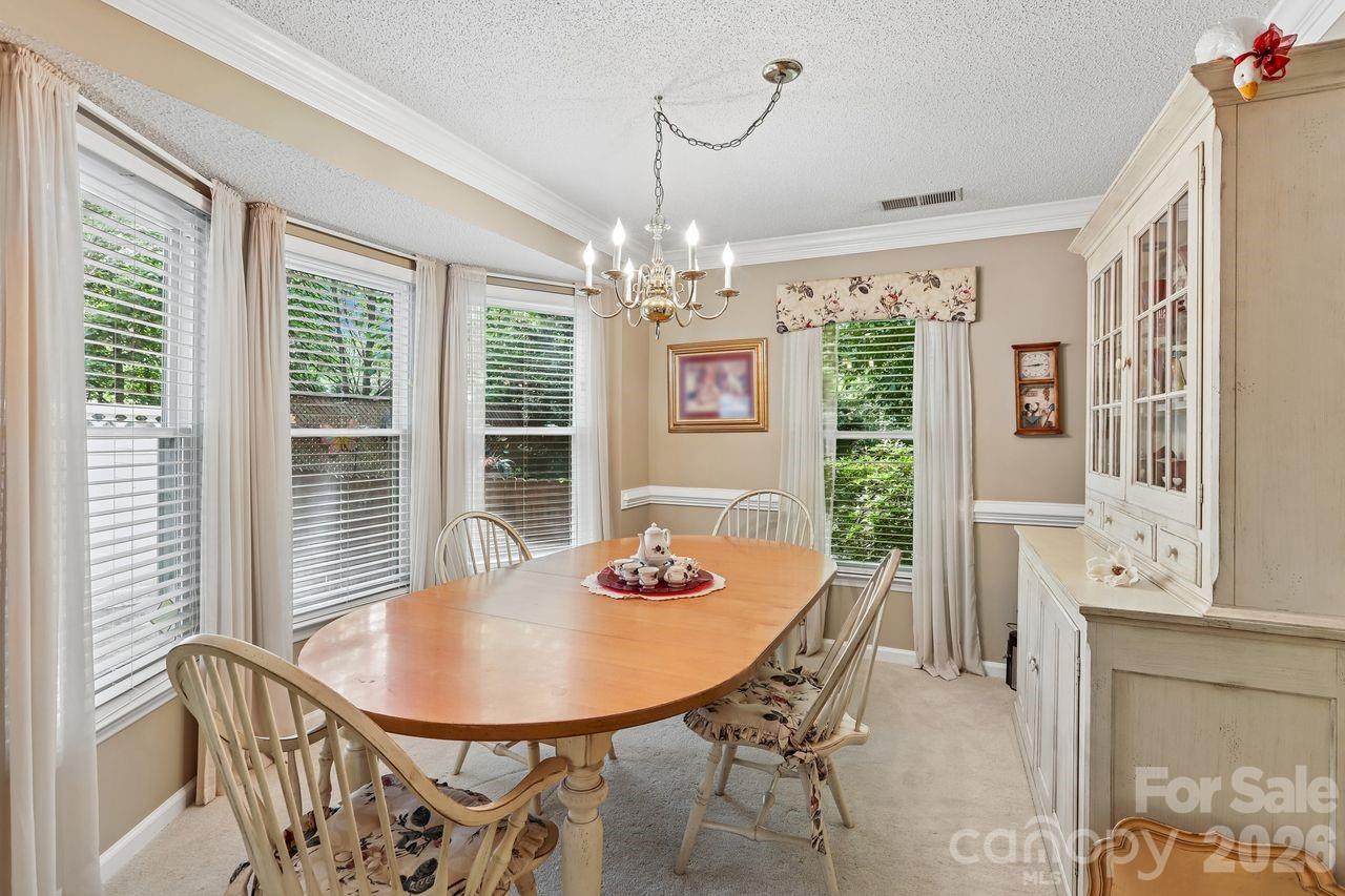 3009 Oakcroft Drive — Matthews