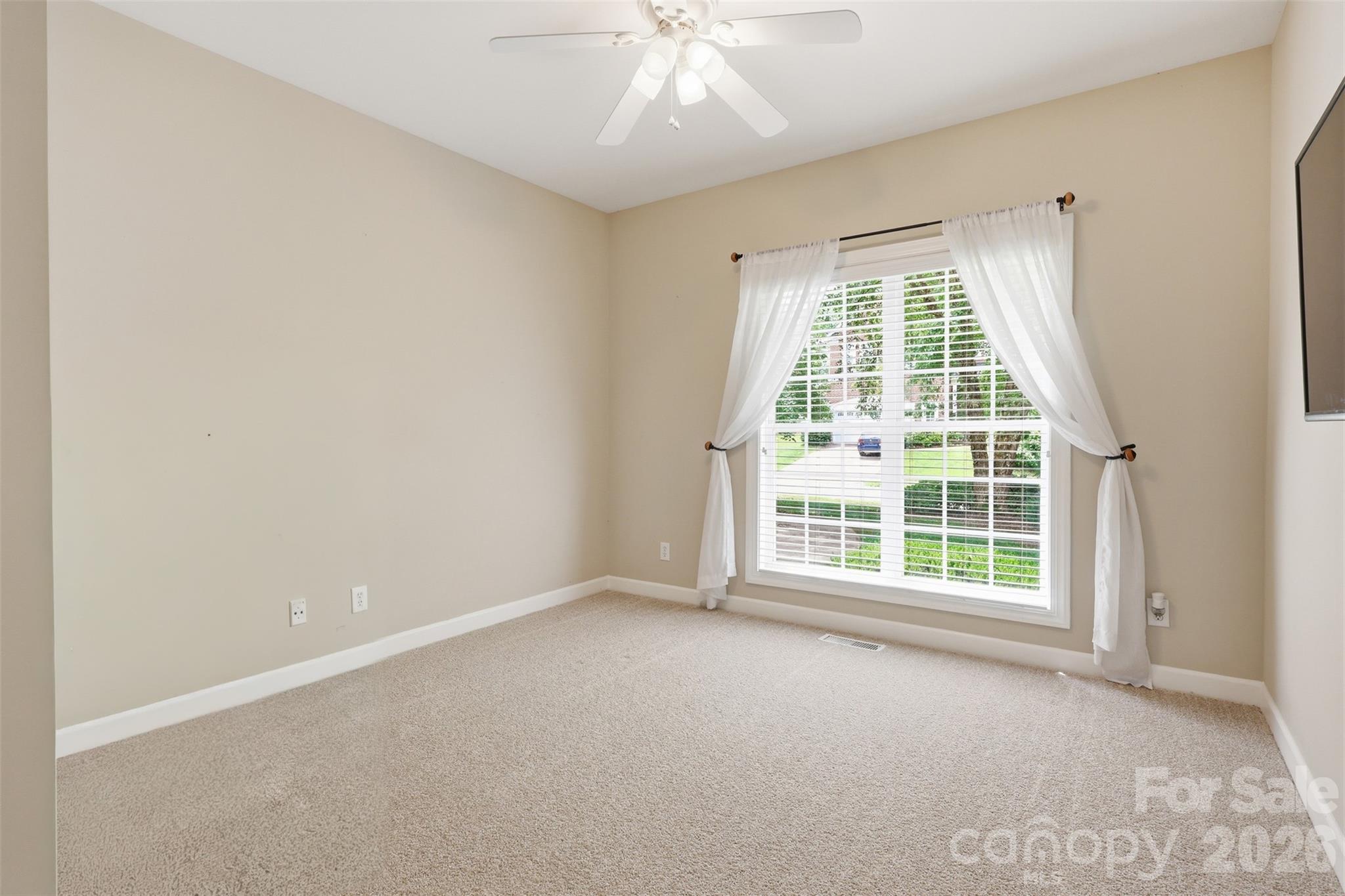8526 Wren Creek Drive — Charlotte